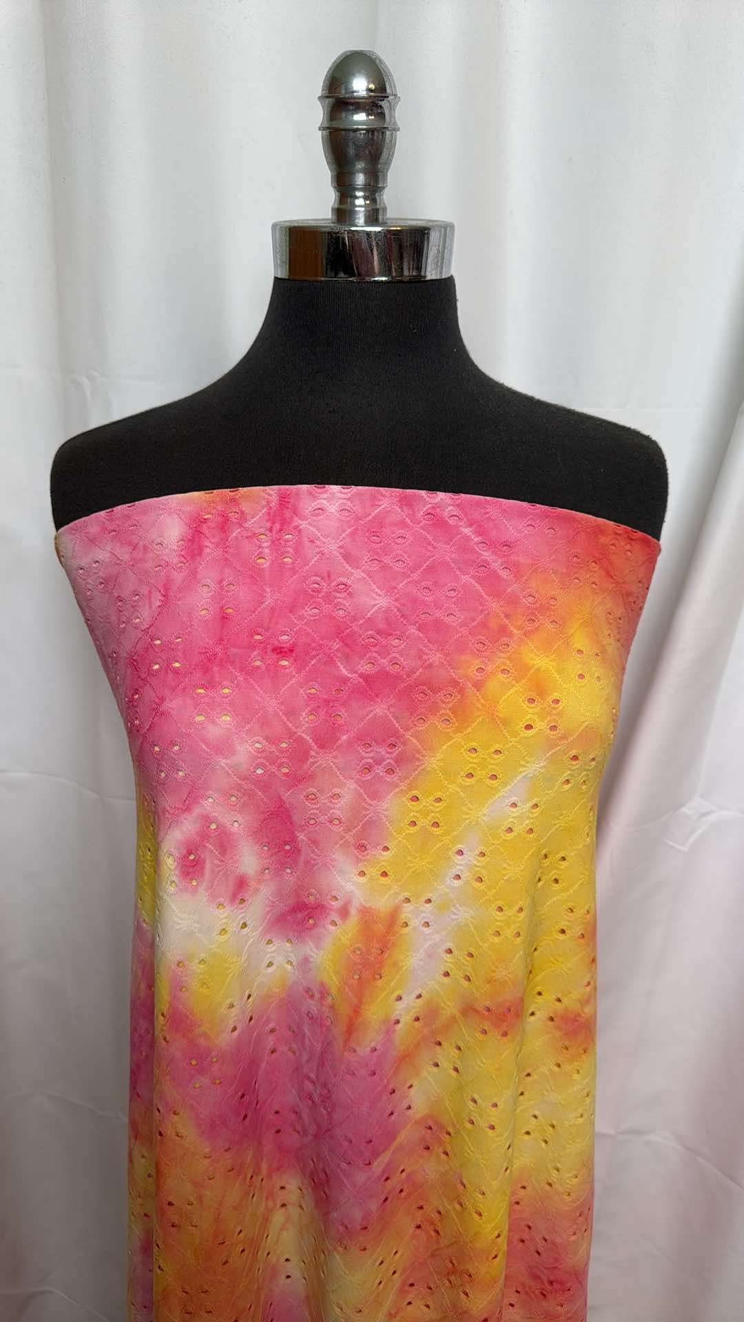 Tie Dye - Poly/Spandex Eyelet - 2 Yard Cut