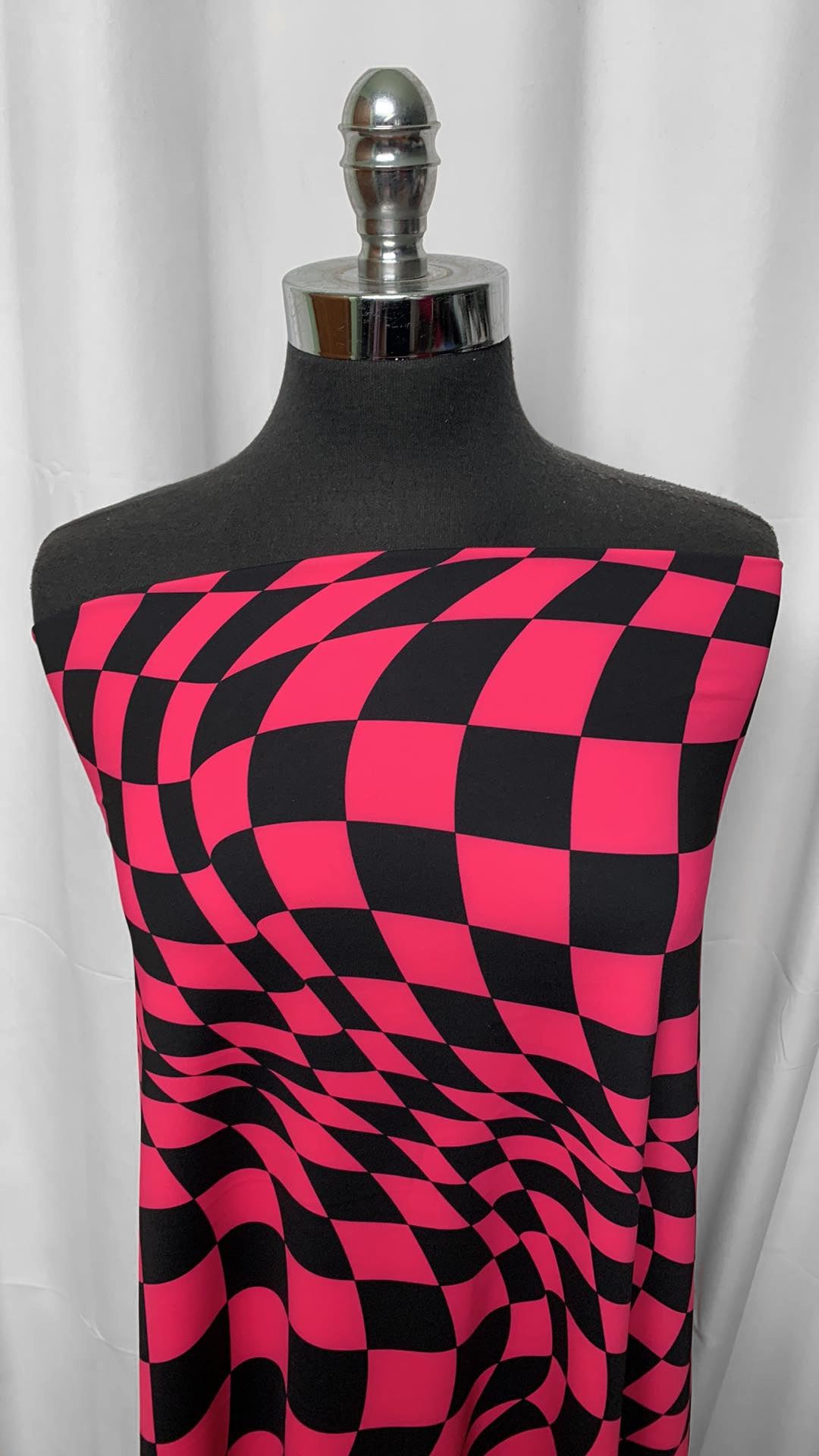 Distorted Checker - Yoga Performance - 2 Yard Cut