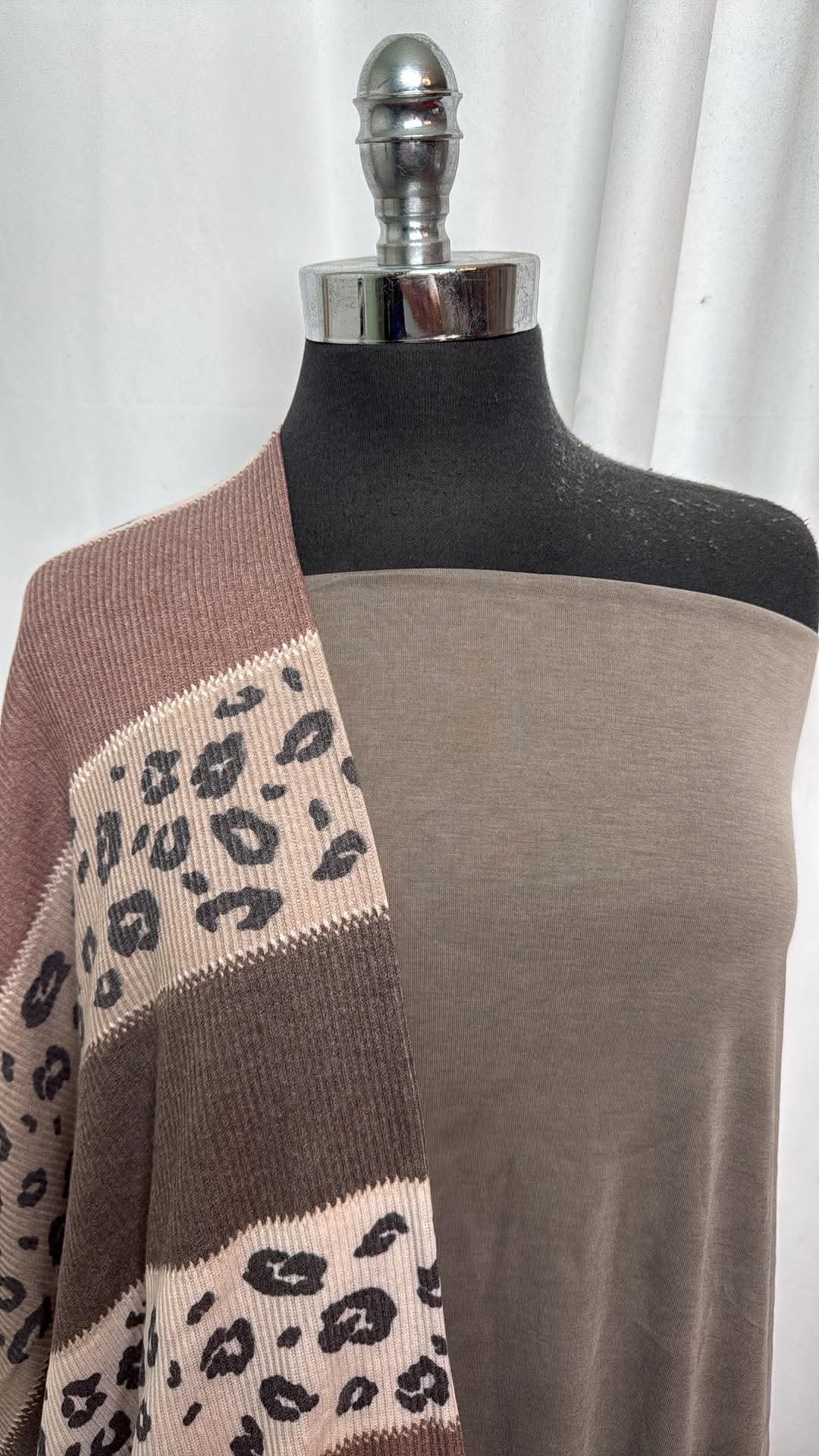 BROWN/LEOPARD STRIPE BUNDLE : 2YD Brown Cupro & 1.5YD Leopard Stripe Rib Hacci SK : A31063