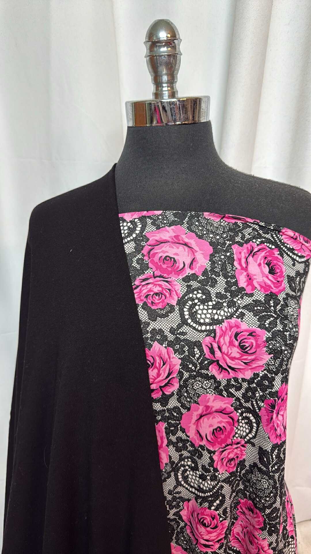 BLACK/FLORAL LACE BUNDLE : 2.5YD Floral/Lace Modal & 2YD Black Bamboo/Cotton FT (See Descr.) : A28866