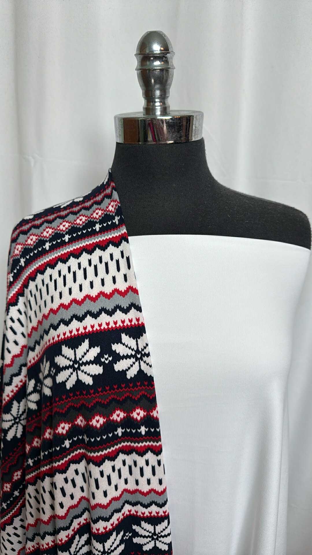 WHITE/SNOWFLAKE-STRIPE BUNDLE : 2YD Snowflake/Stripe Oakley SK & 1+YD White PF Rib : A28898