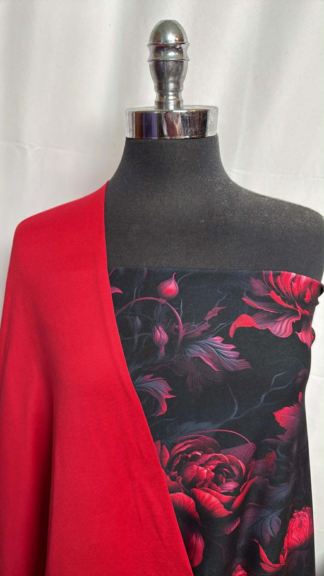RED/BLACK FLORAL BUNDLE : 1.5YD Red Featherweight PF & 1+YD Red/Black Floral Single-Brushed PF : A29740