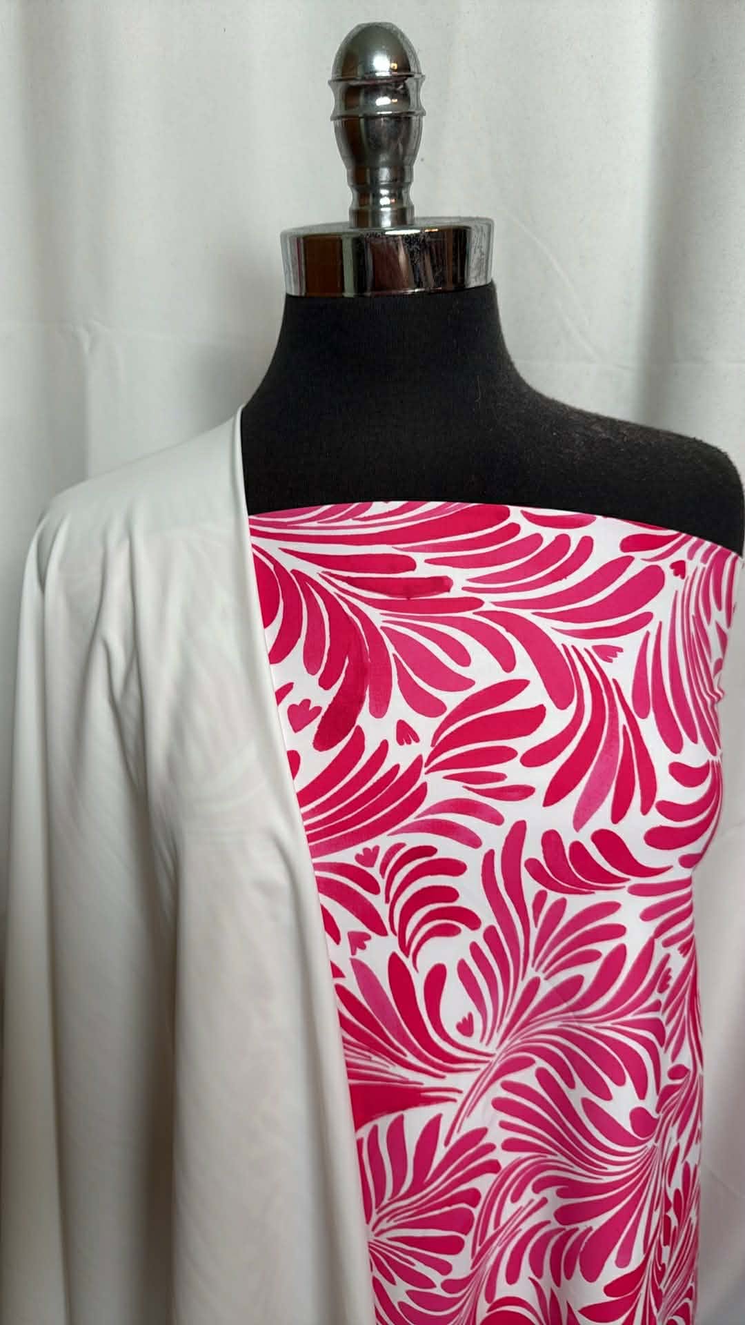 WHITE/PINK LEAVES BUNDLE : 1+YD Pink Leaves N/S & 1YD White N/S : A29916