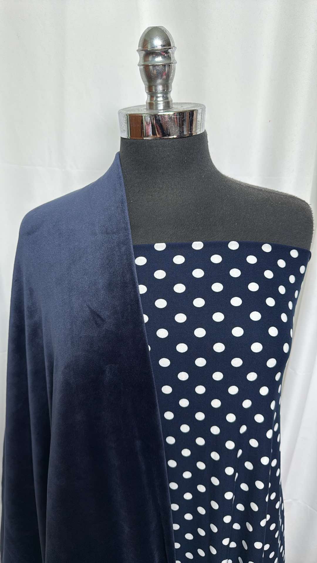 NAVY DOT/PLUSH BUNDLE : 2YD Navy Dot SBP & 2YD Navy Velvet Plush : A27390