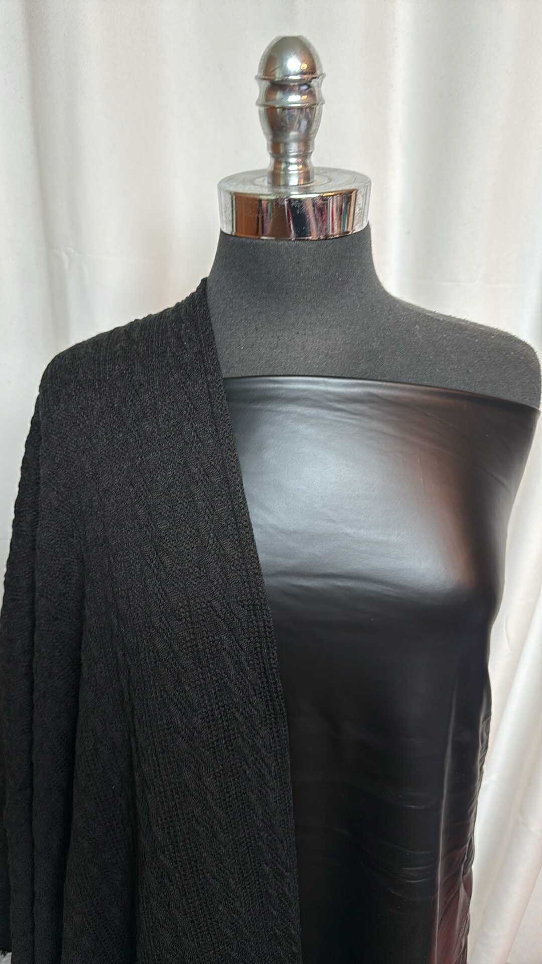 BLACK CABLE/FOIL BUNDLE : 2YD Black 4-Way PF w/Foil & 2YD Black Cable Knit Sweater : A28580