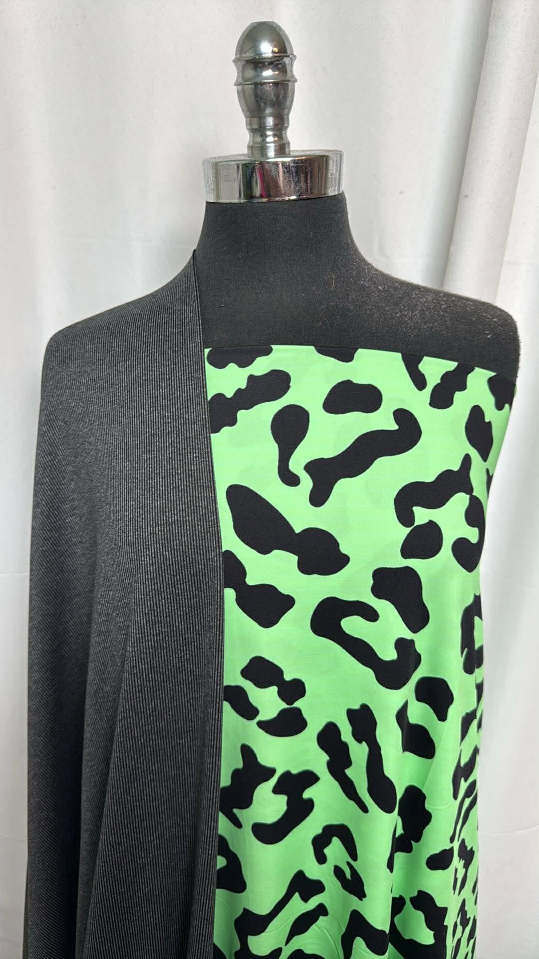 CHARCOAL/GREEN LEOPARD BUNDLE : 2YD Green Leopard N/S Swim & 2YD Charcoal Pinstripe Top-Weight PF : A30446