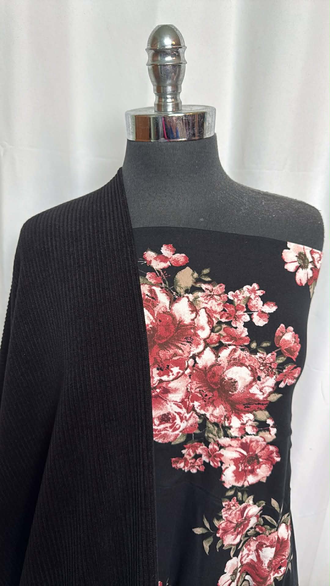 BLACK/FLORAL BUNDLE : 2YD Floral DBP & 2YD Black SK w/Velvet Rib : A29418