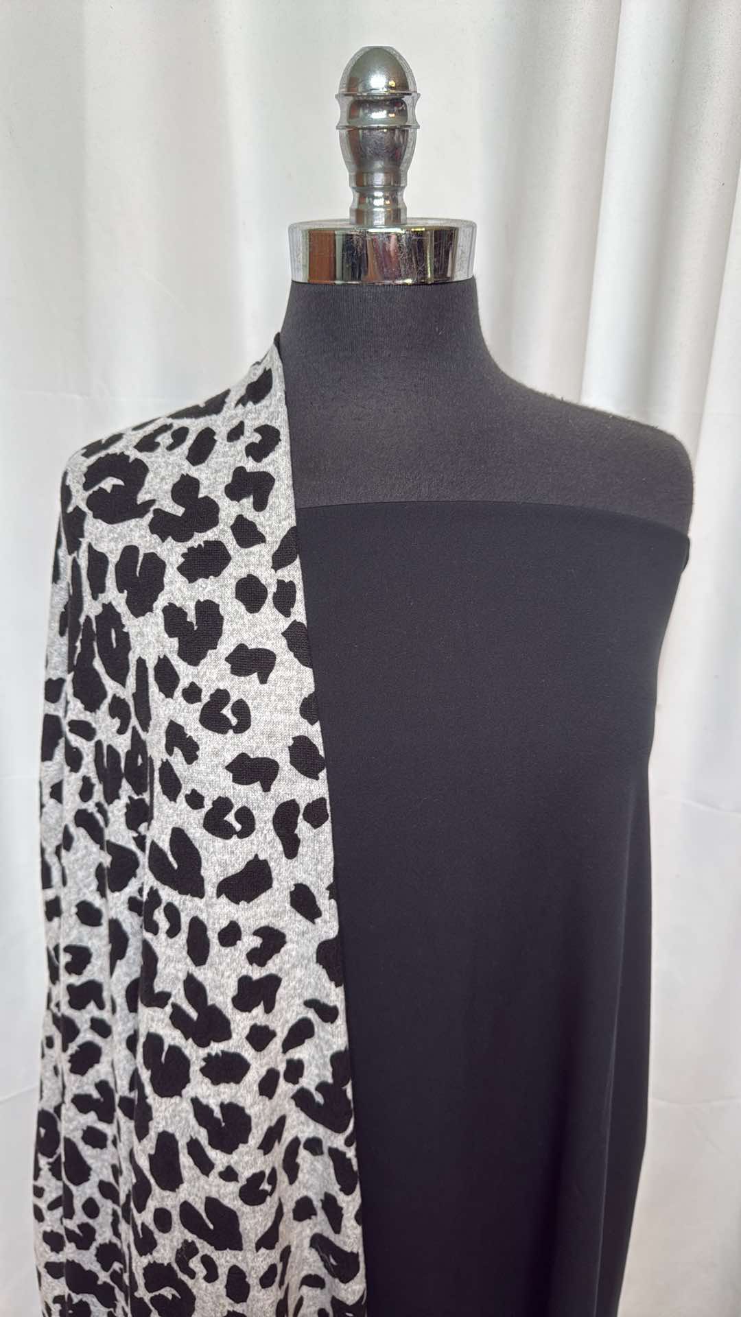 BLACK/LEOPARD SWEATER BUNDLE : 1YD Black Special Purchase Peached-Face PF & 2YD Leopard Brushed SK : A26102