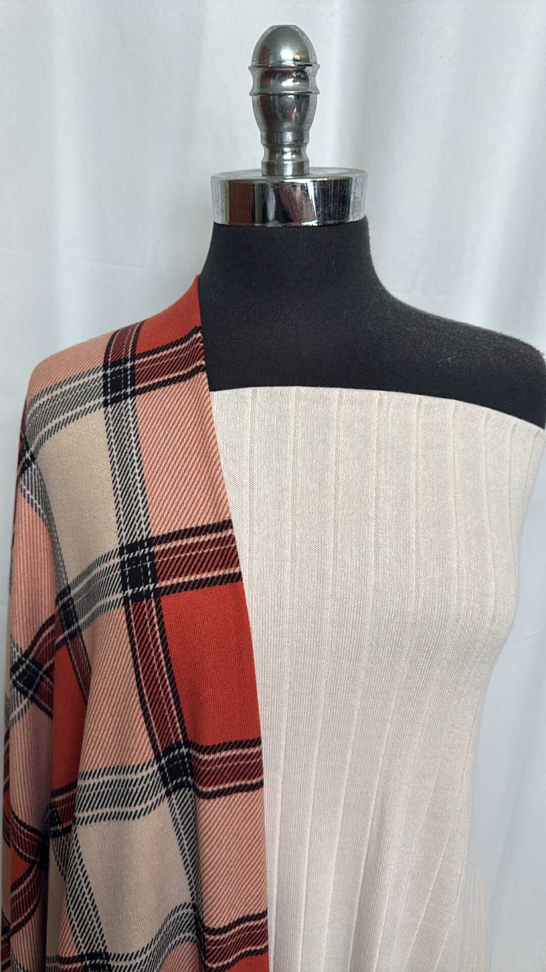 WIDE RIB/PLAID BUNDLE : 2YD Wide Rib Sweater & 2YD Plaid Brushed Hacci SK : A29284