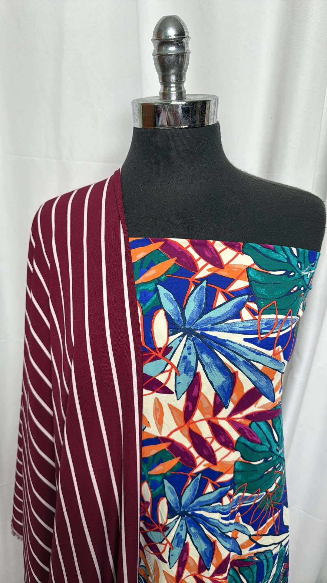 VERTICAL STRIPES/LEAVES BUNDLE : 2YD Leaves N/S & 3.5YD Vertical Stripe Poly Woven : A27340