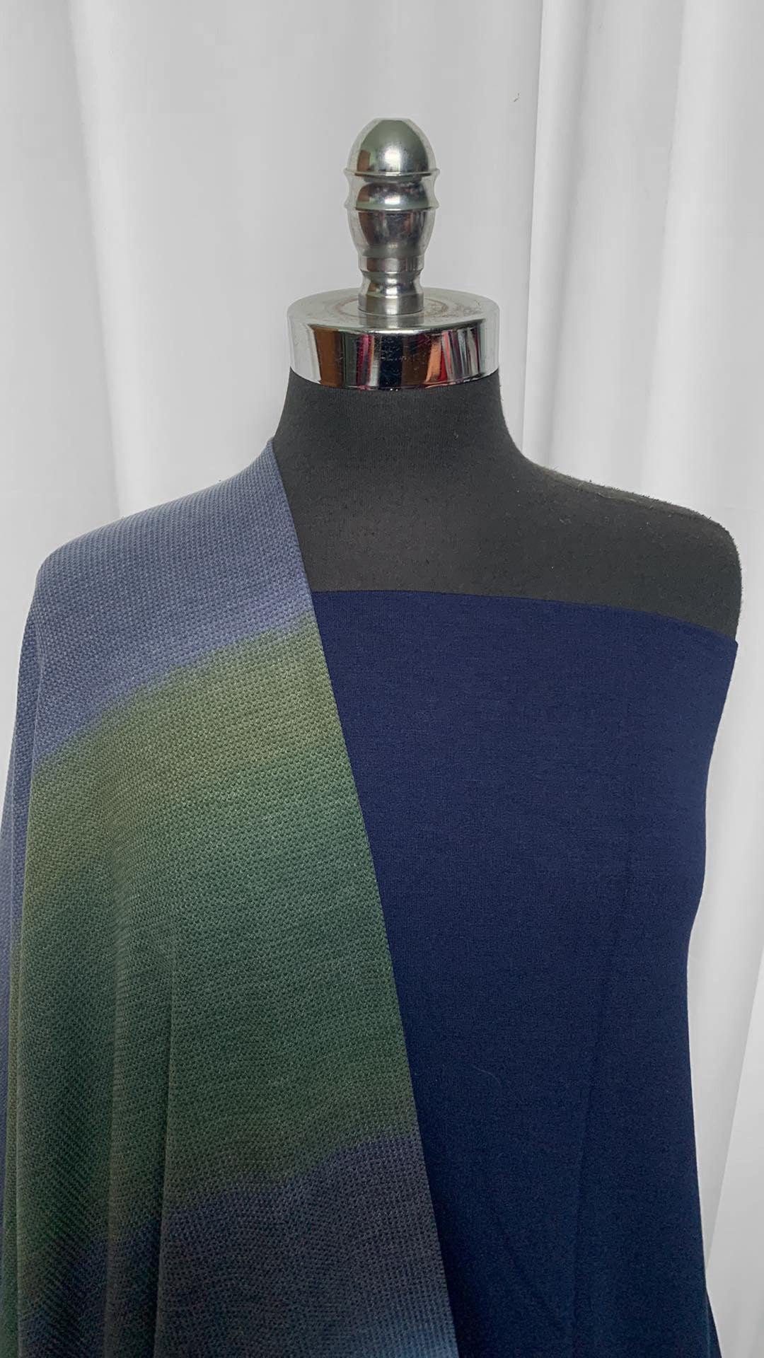 NAVY/OMBRE THERMAL BUNDLE : 3YD Navy Modal Brushed FT & 2YD Blue/Green Ombre Thermal : A25501