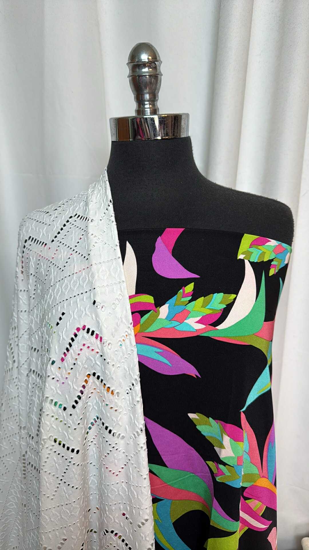 WHITE EYELET/BLACK FLORAL BUNDLE : 1.5YD Black Floral N/S & 2YD White Eyelet N/S : A28821