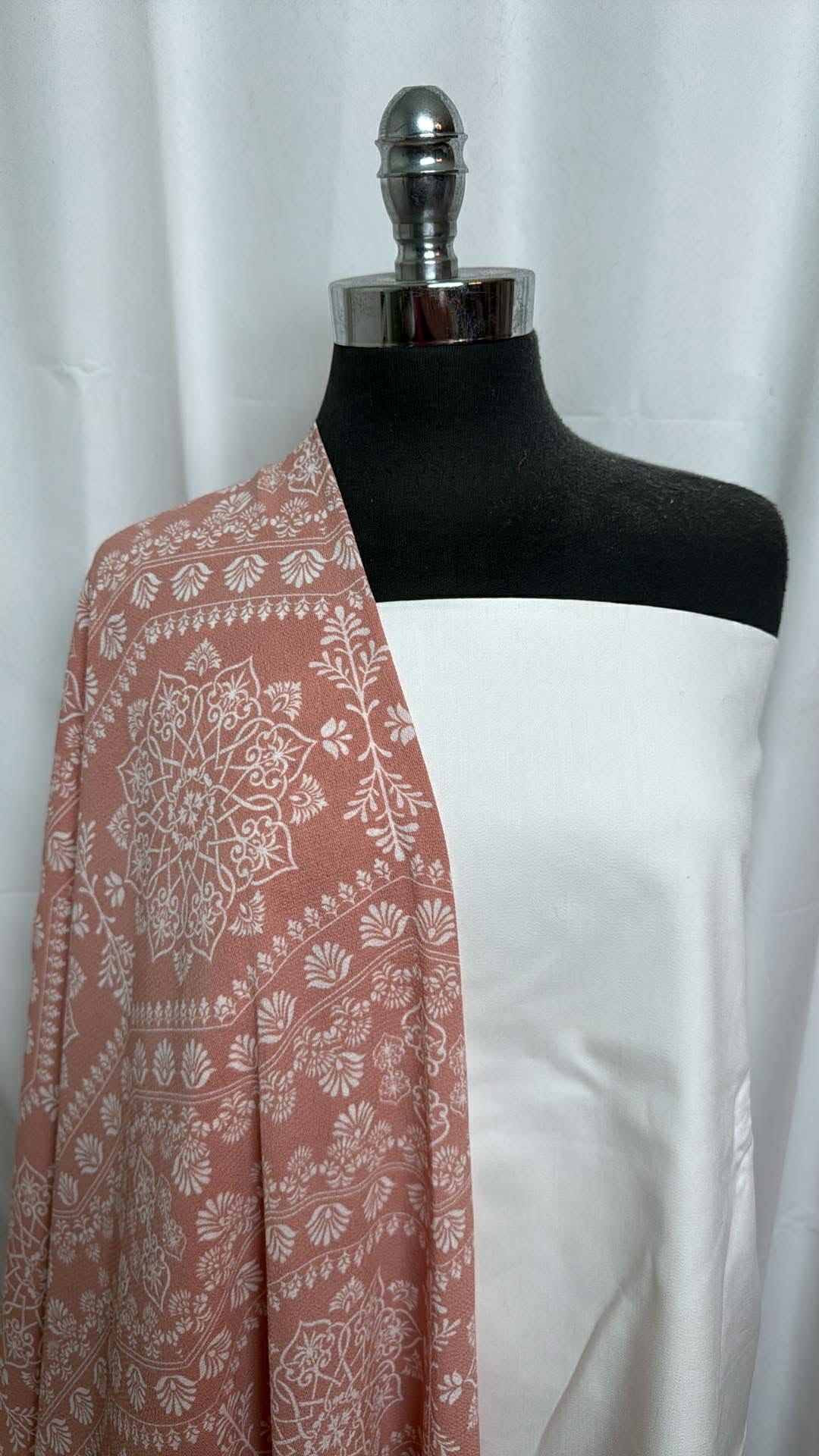 SOFT WHITE/MANDALA BUNDLE : 2YD Soft White Stretch Twill & 2YD Mandala Bubble Crepe : A30369