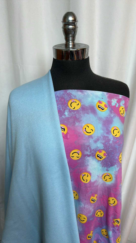 LIGHT BLUE/EMOJIS BUNDLE : 2YD Emoji DBP & 2YD Light Blue Sweatshirt Fleece (72" Wide) : A28581