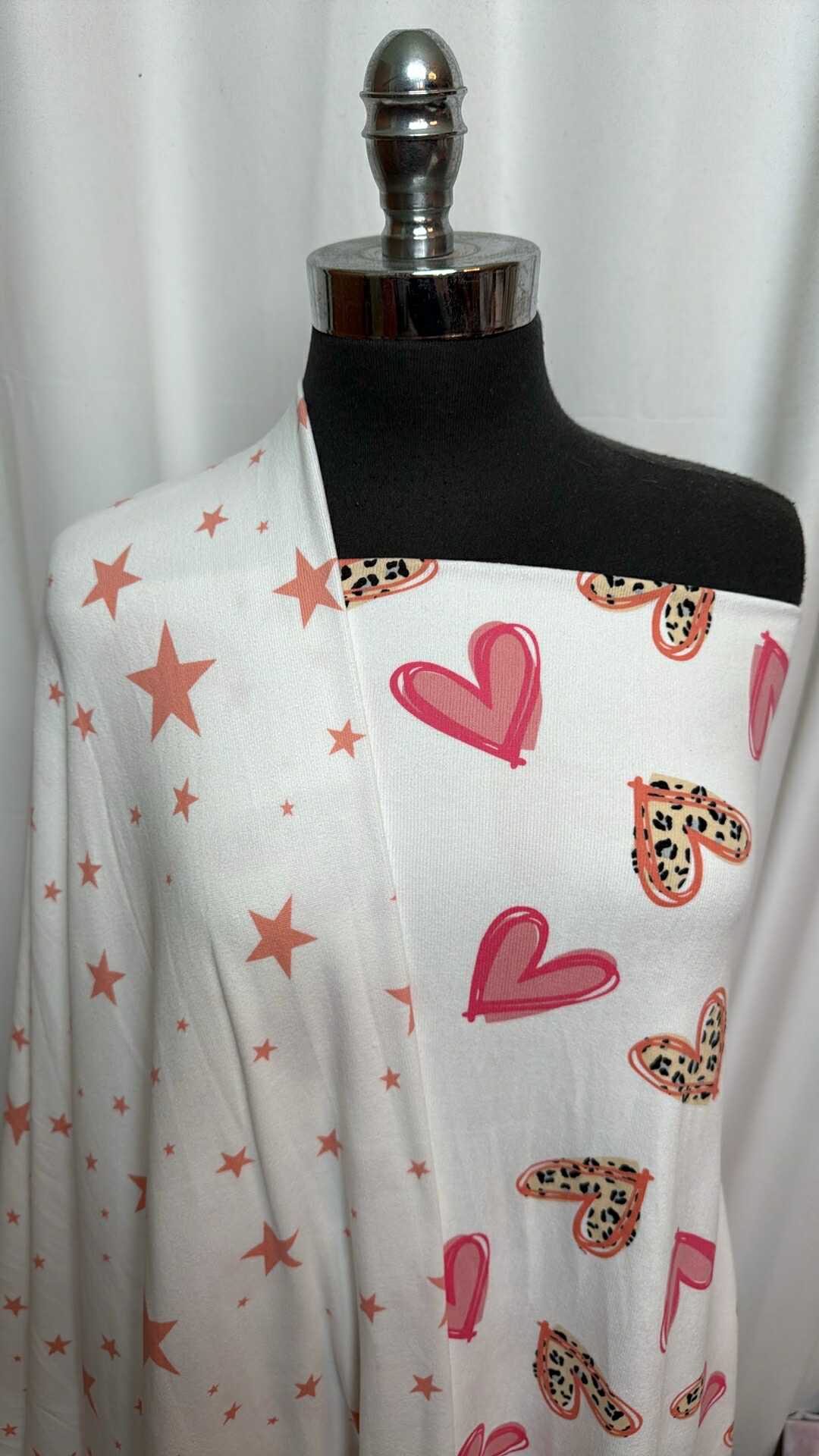 LEOPARD HEARTS/STARS BUNDLE : 2YD Leopard Hearts Oakley SK & 2YD Star Oakley SK : A28110