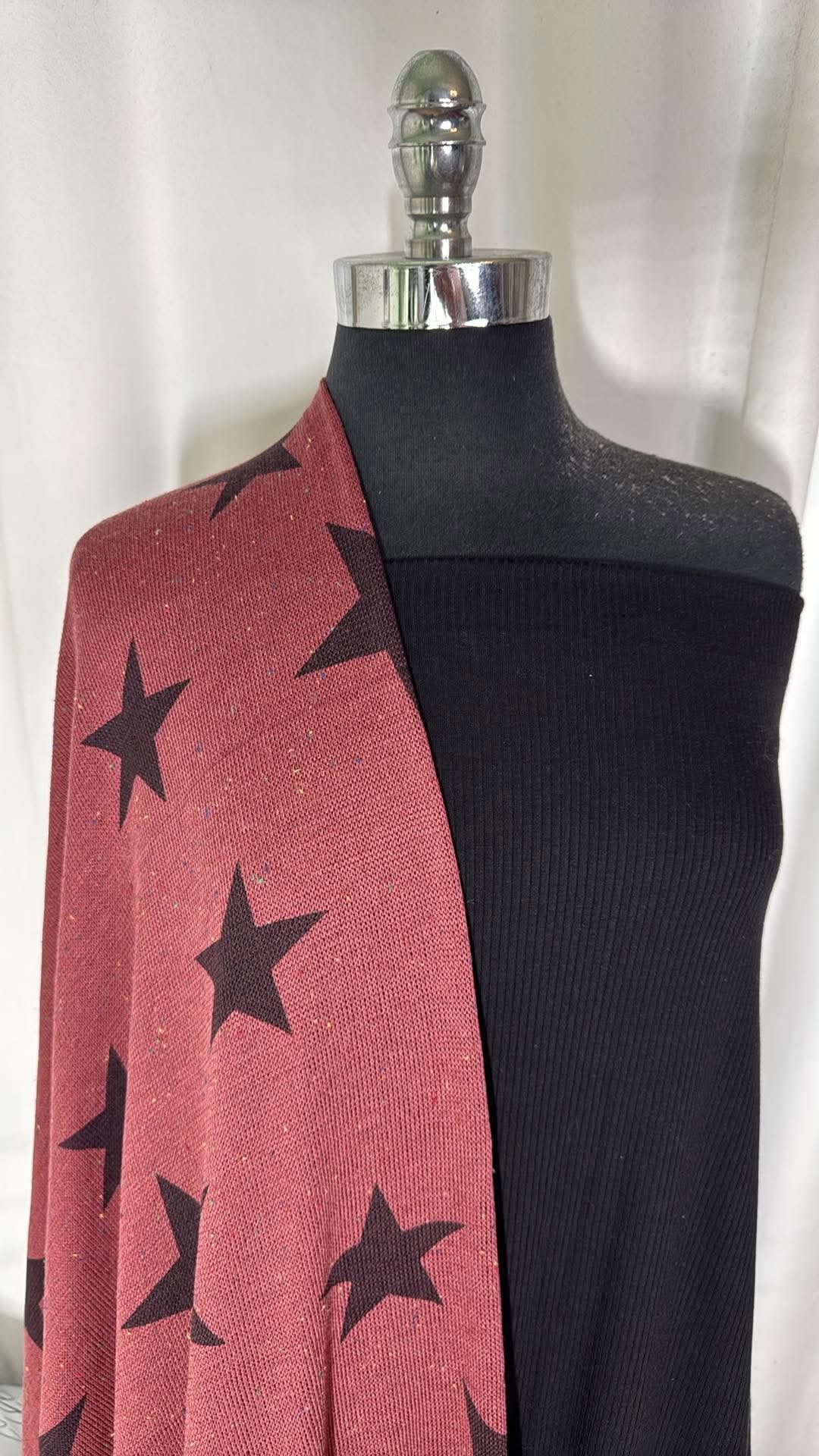 BLACK/FLECKED STAR BUNDLE : 2.5YD Star Flecked SK & 2.5YD Black PRS Rib : A31131
