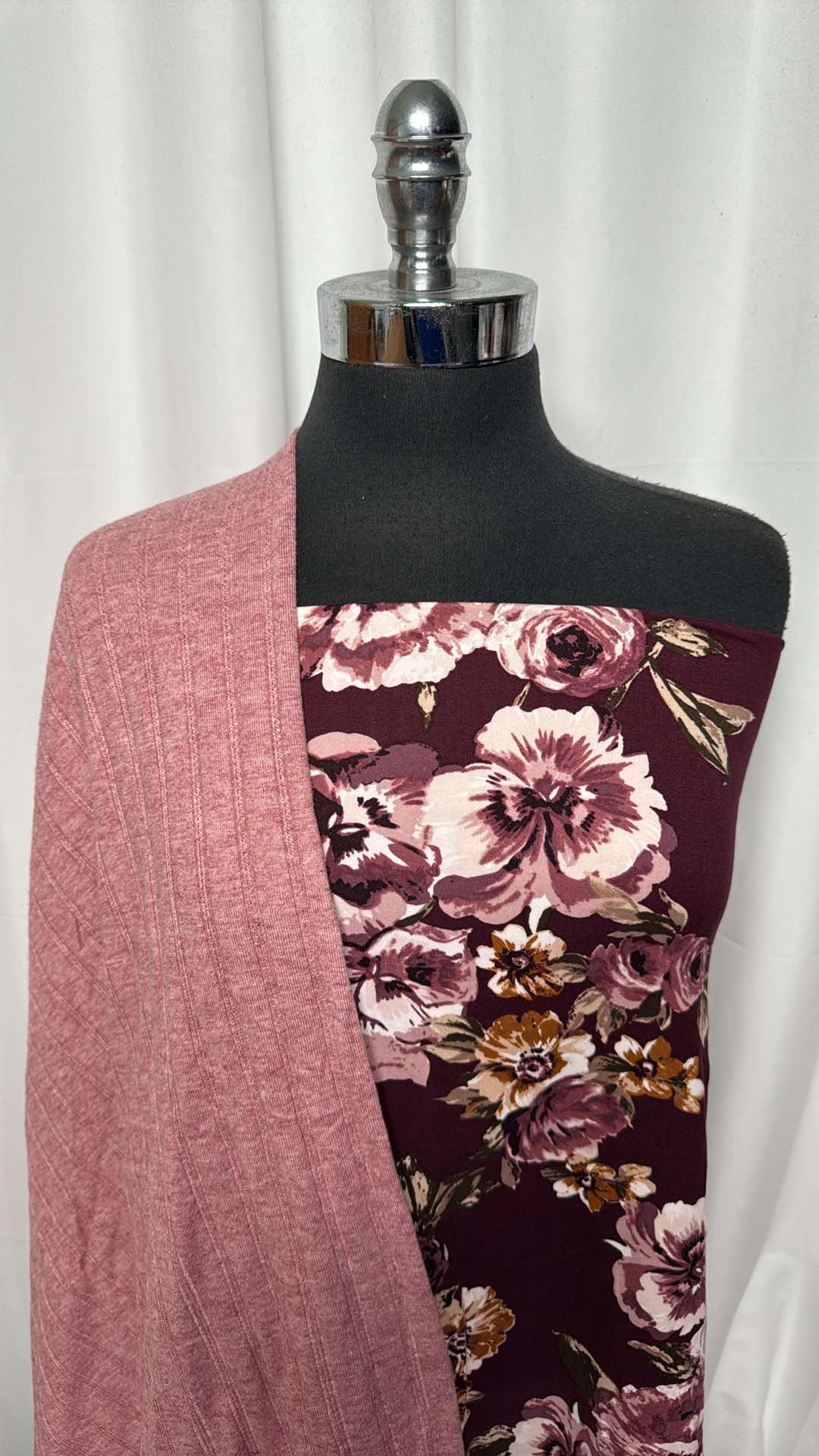 BURGUNDY FLORAL/SWEATER BUNDLE : 1+YD Sweater Knit & 2YD Burgundy Floral DBP : A26884