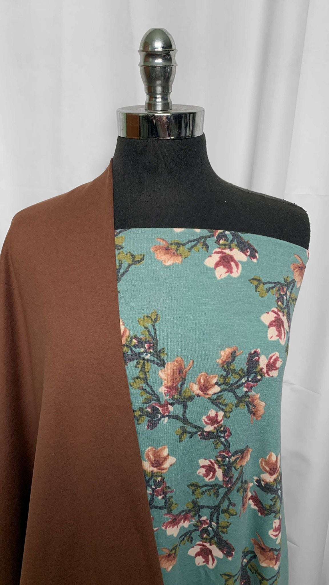DEEP MOCHA/FLORAL BRANCH BUNDLE : 1YD Deep Mocha Peached PF & 2.5YD Floral Branch PRS FT : A25777