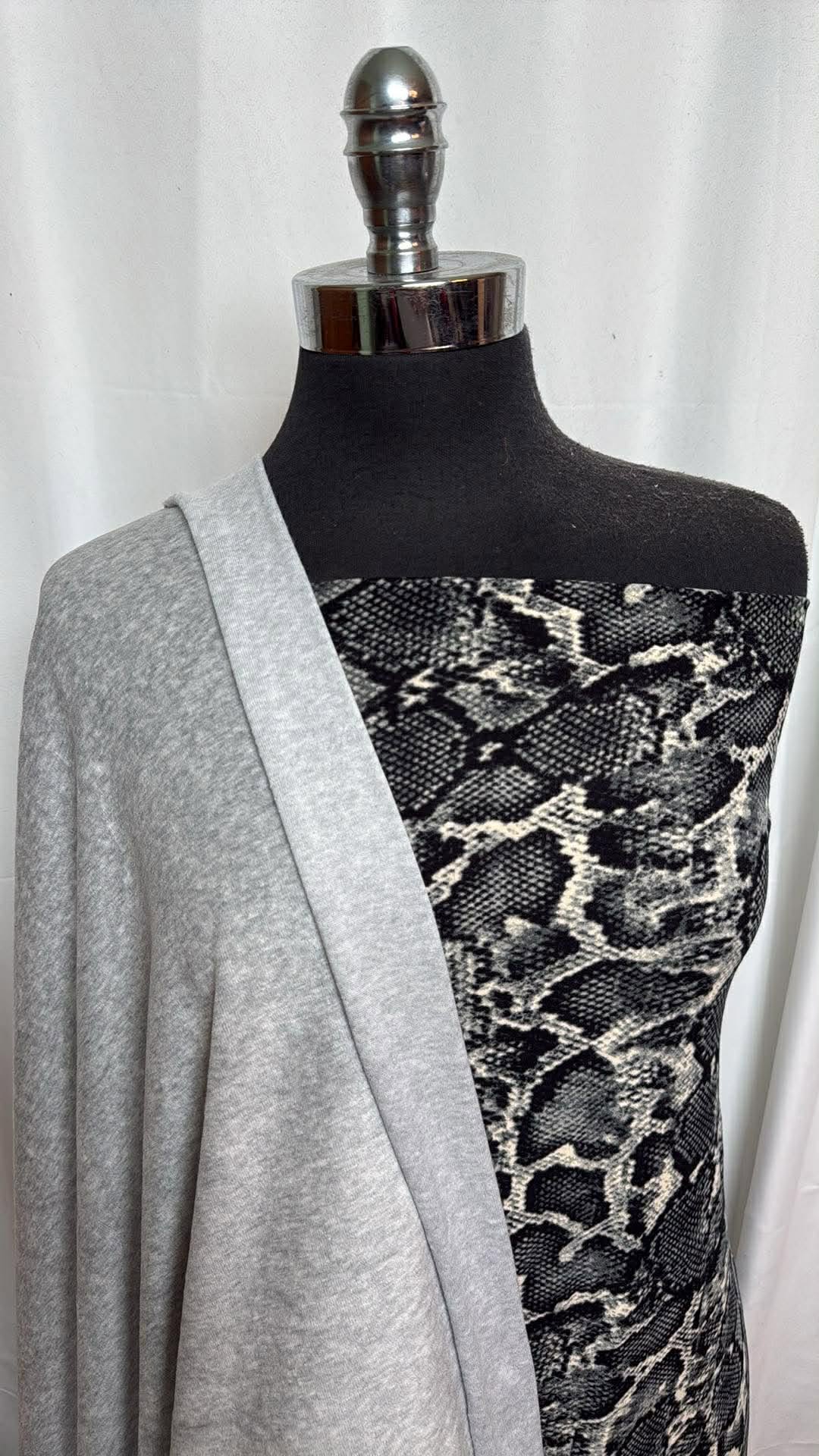 GREY VELOUR/SNAKE BUNDLE : 2.5YD Snake DBP & 2YD Grey Stretch Velour : A30112