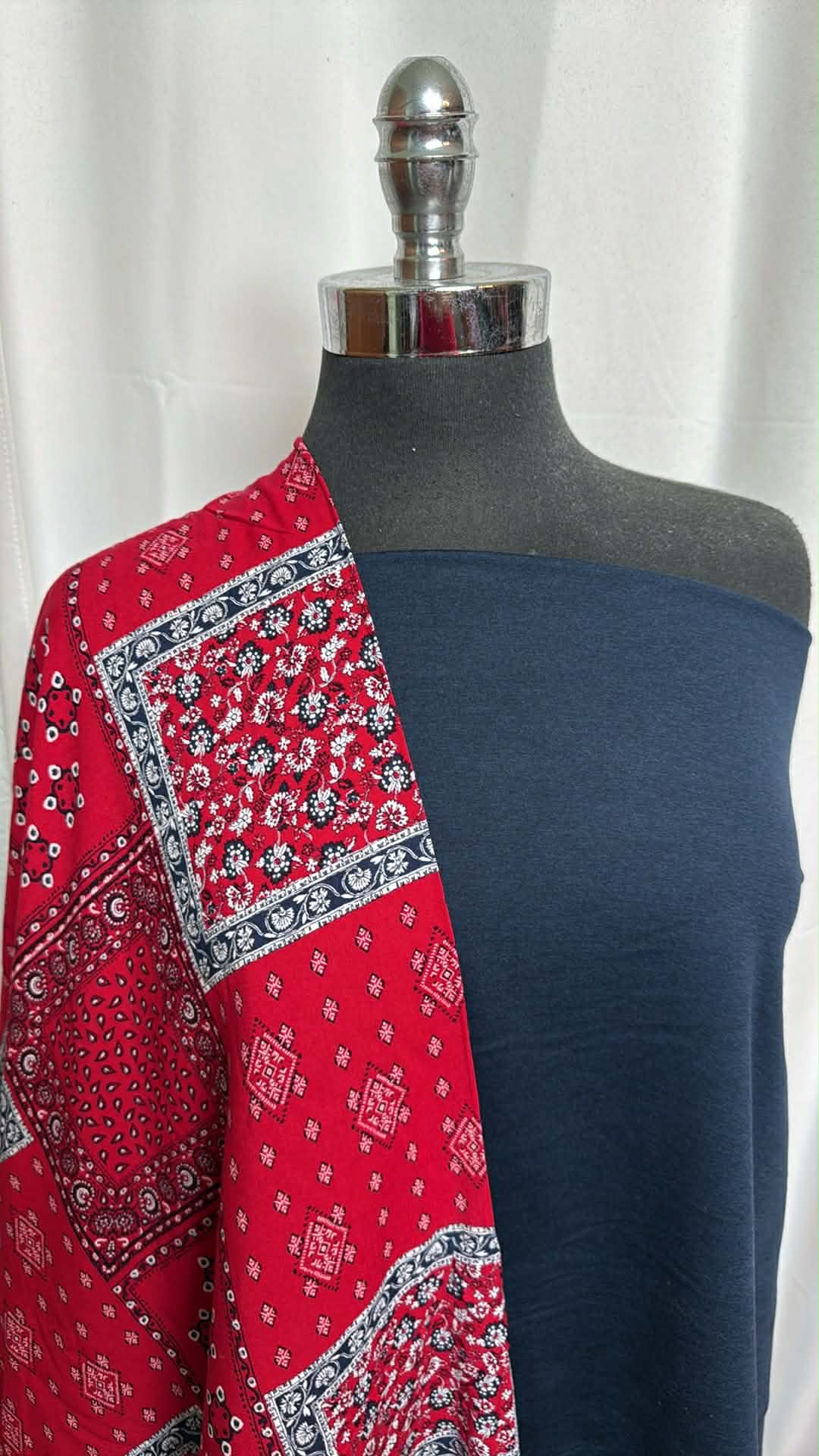 NAVY/RED BANDANA BUNDLE : 1+YD Navy Peached PF & 2YD Red Bandana Rayon Challis : A29725