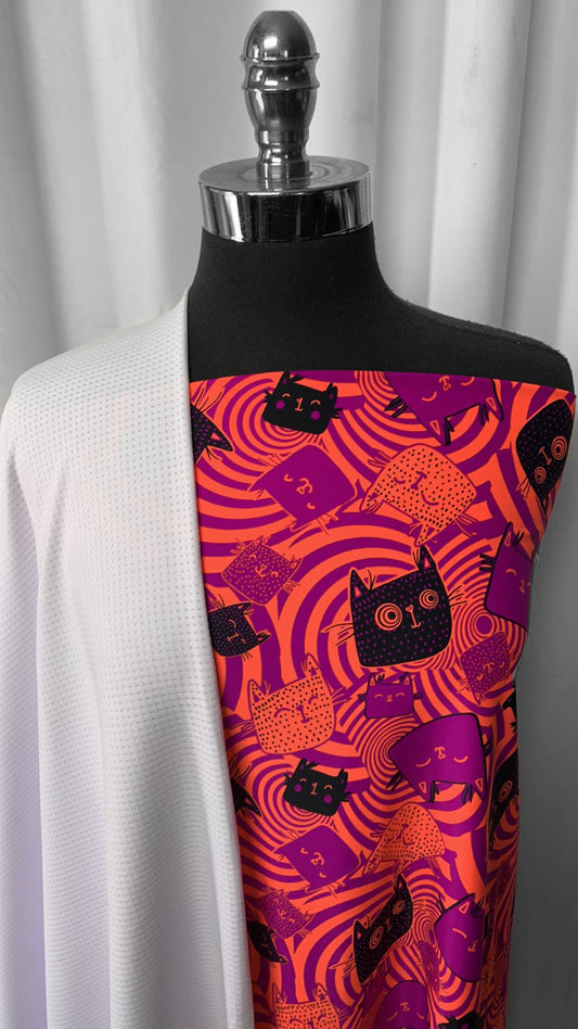 PSYCHEDELIC CATS BUNDLE : 1YD Psychedelic Cats N/S & 2YD White PF Mesh : A25151