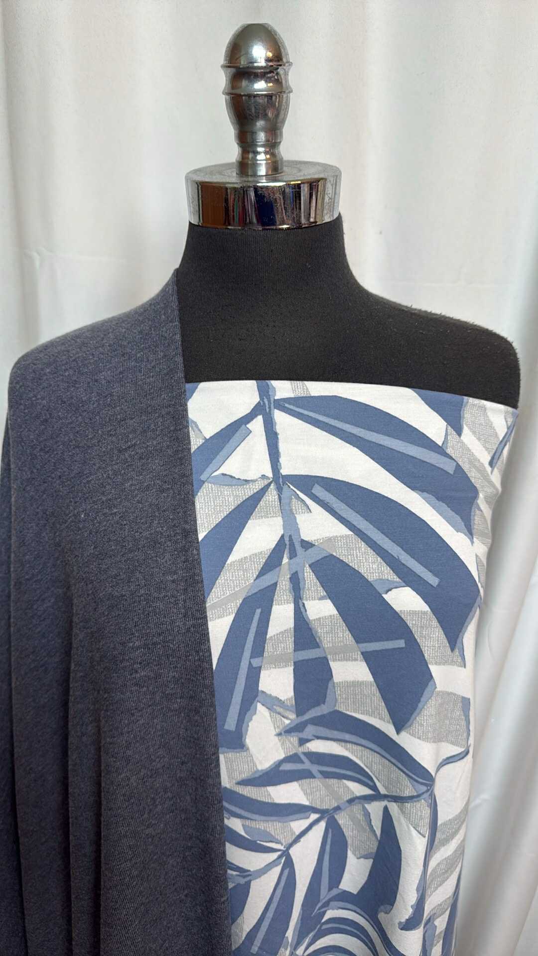 NAVY/BLUE-GREY LEAVES BUNDLE : 1YD Blue-Grey Leaves C/S & 2YD Navy Brushed Hacci SK : A28548