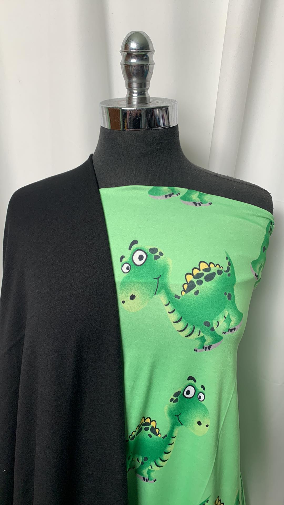 GREEN DINO BUNDLE : 1YD Green Dino DBP & 2YD Black Brushed FT : A2229