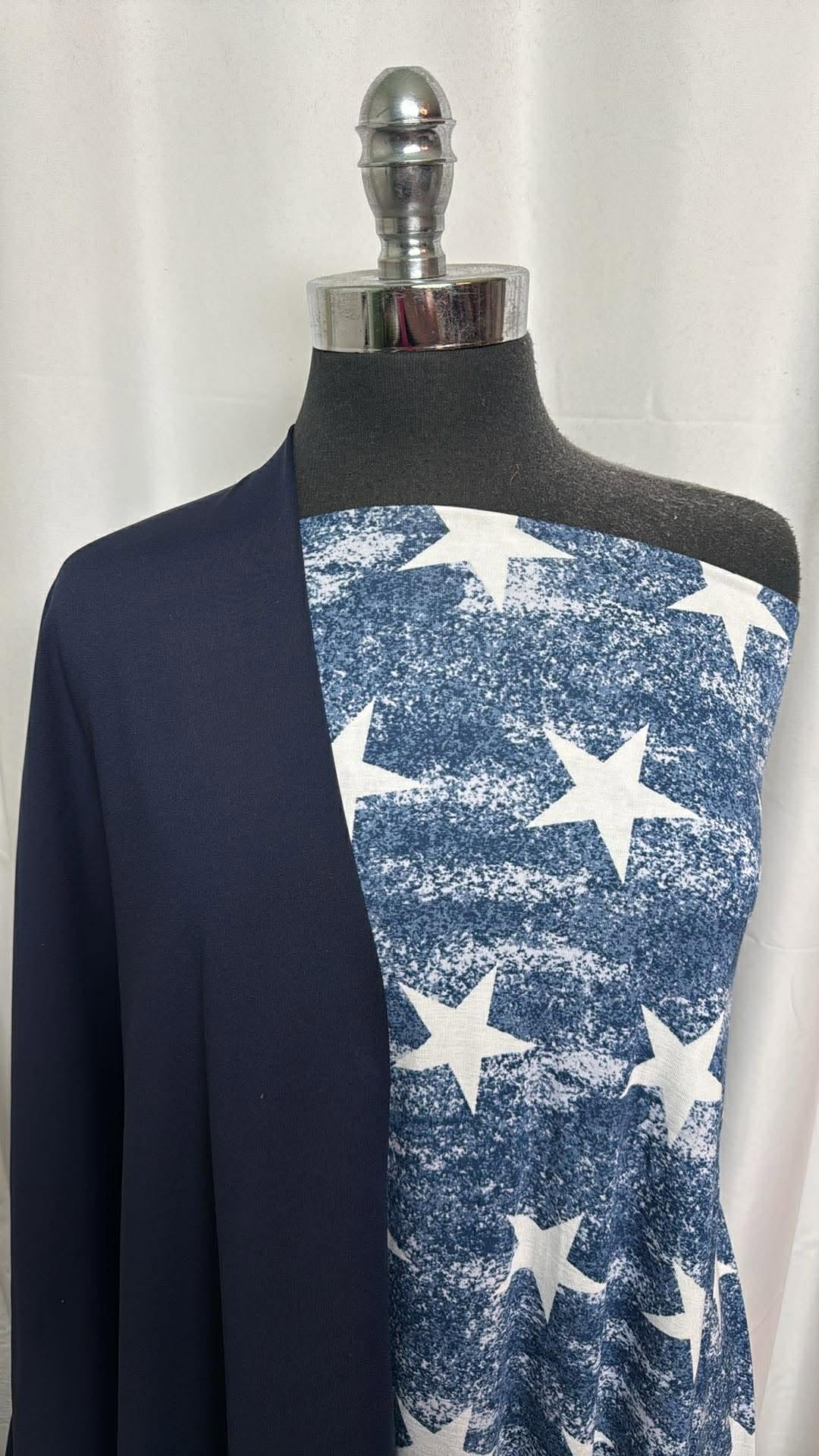 NAVY/DISTRESSED STAR BUNDLE : 1.5YD Distressed Star Modal & 1YD Navy Yoga PF : A30372