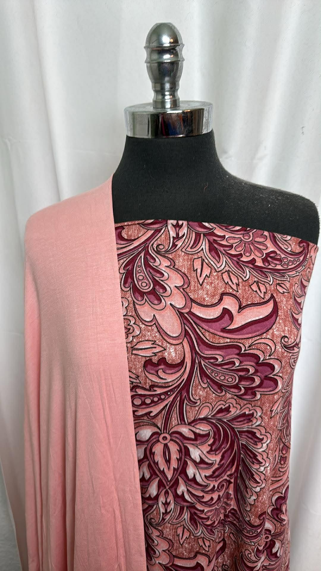 PINK/PAISLEY FLORAL BUNDLE : 2YD Paisley Floral Spun Poly & 2YD Pink R/S : A30294