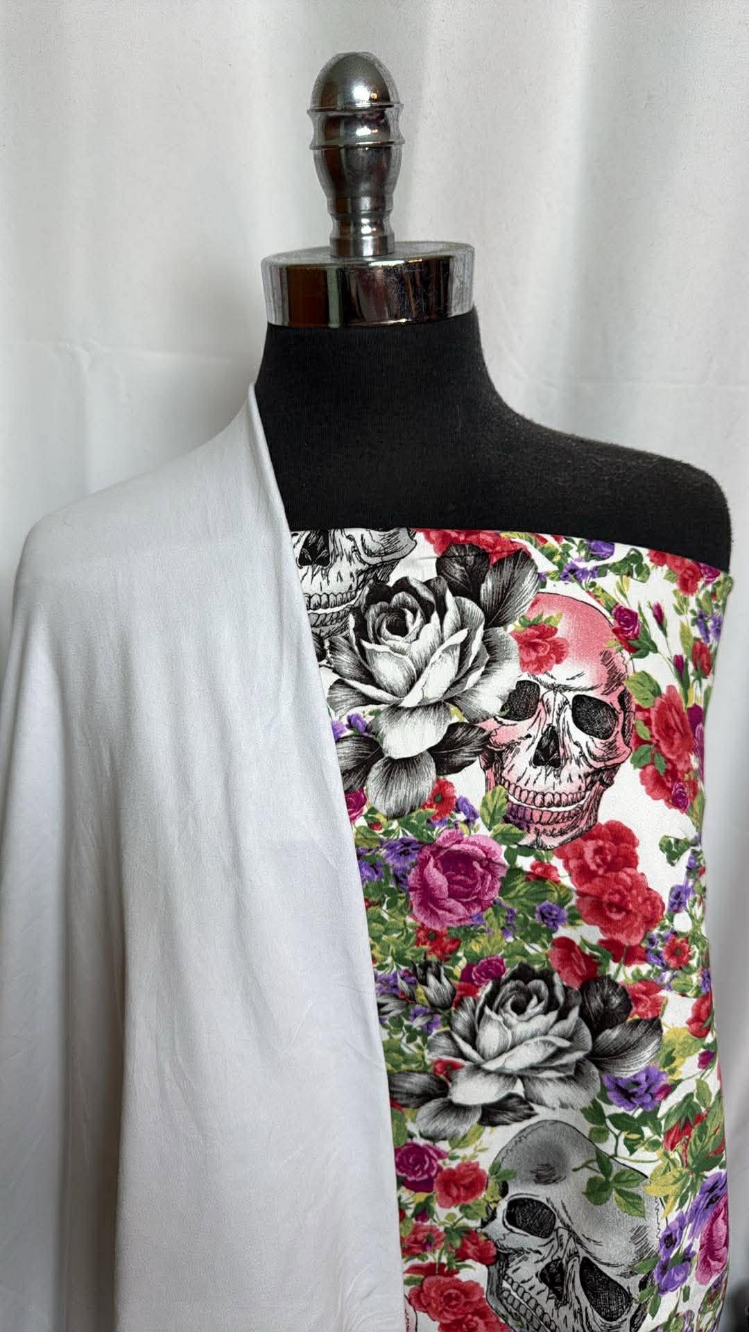 WHITE/FLORAL SKULLS BUNDLE : 1YD Floral Skulls Stretch Twill & 1.5YD White C/S : A30078