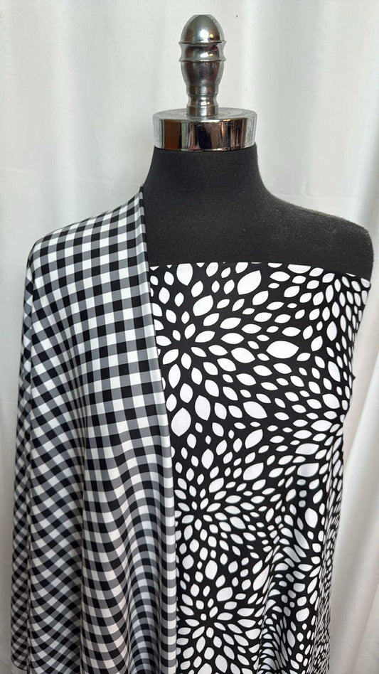 BLACK/WHITE PLAID/FLORAL BUNDLE : 1.5YD Black/White Plaid Yoga PF & 1+YD Black/White Floral Yoga PF : A27554