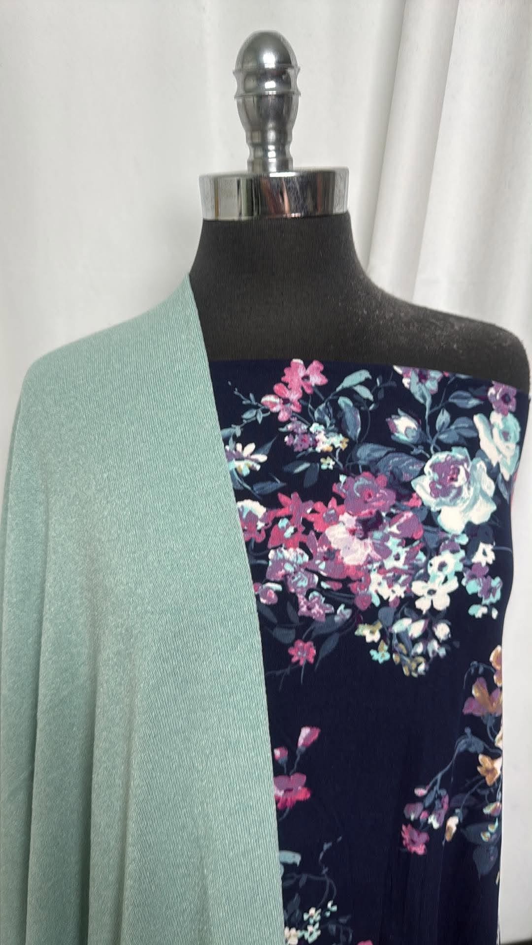 SAGE/NAVY FLORAL BUNDLE : 1.5YD Navy Floral DBP & 2.5YD Sage SK : A30830