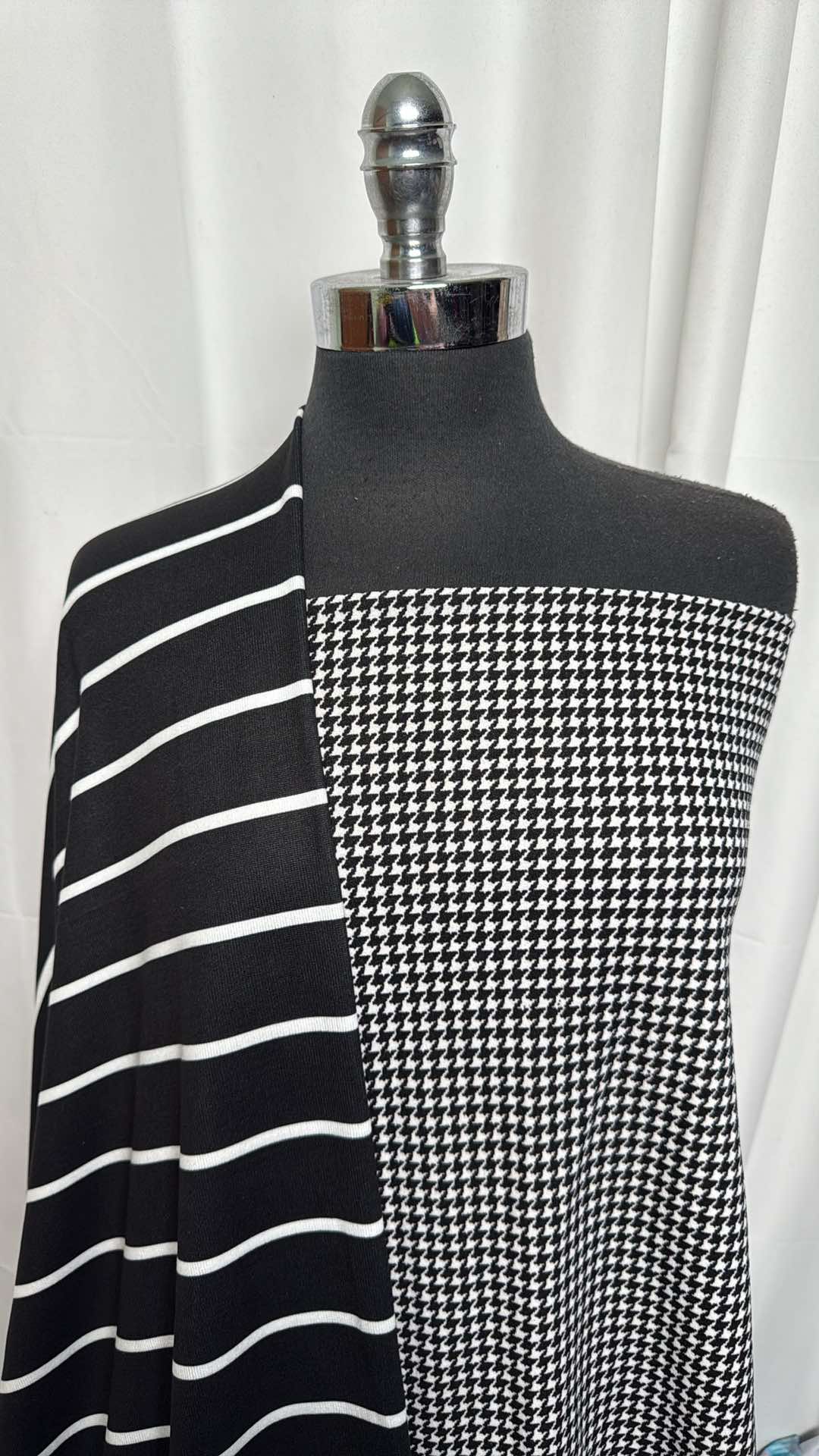 HOUNDSTOOTH/STRIPE BUNDLE : 3YD Houndstooth Crepe Scuba & 2YD Stripe Oakley SK : A27147