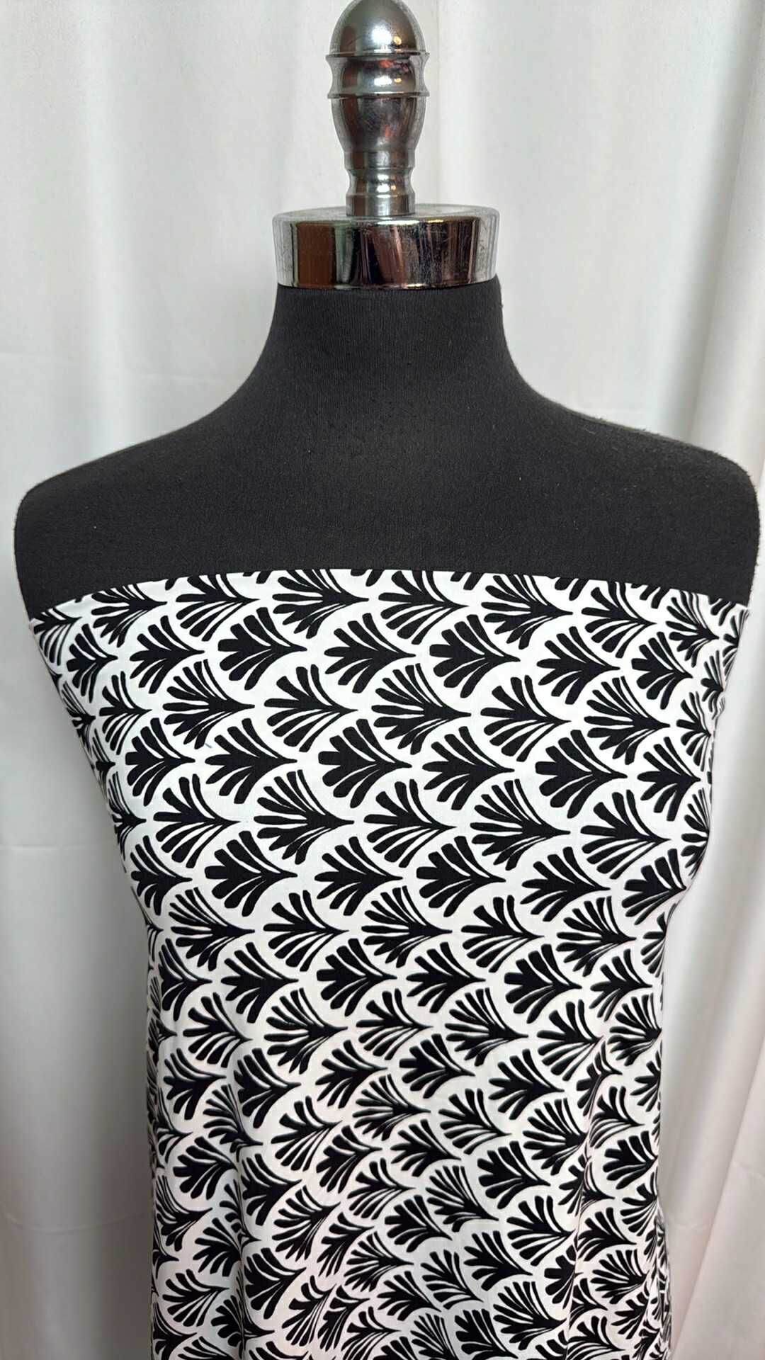 79 - Nylon/Spandex - 1 Yard Cut