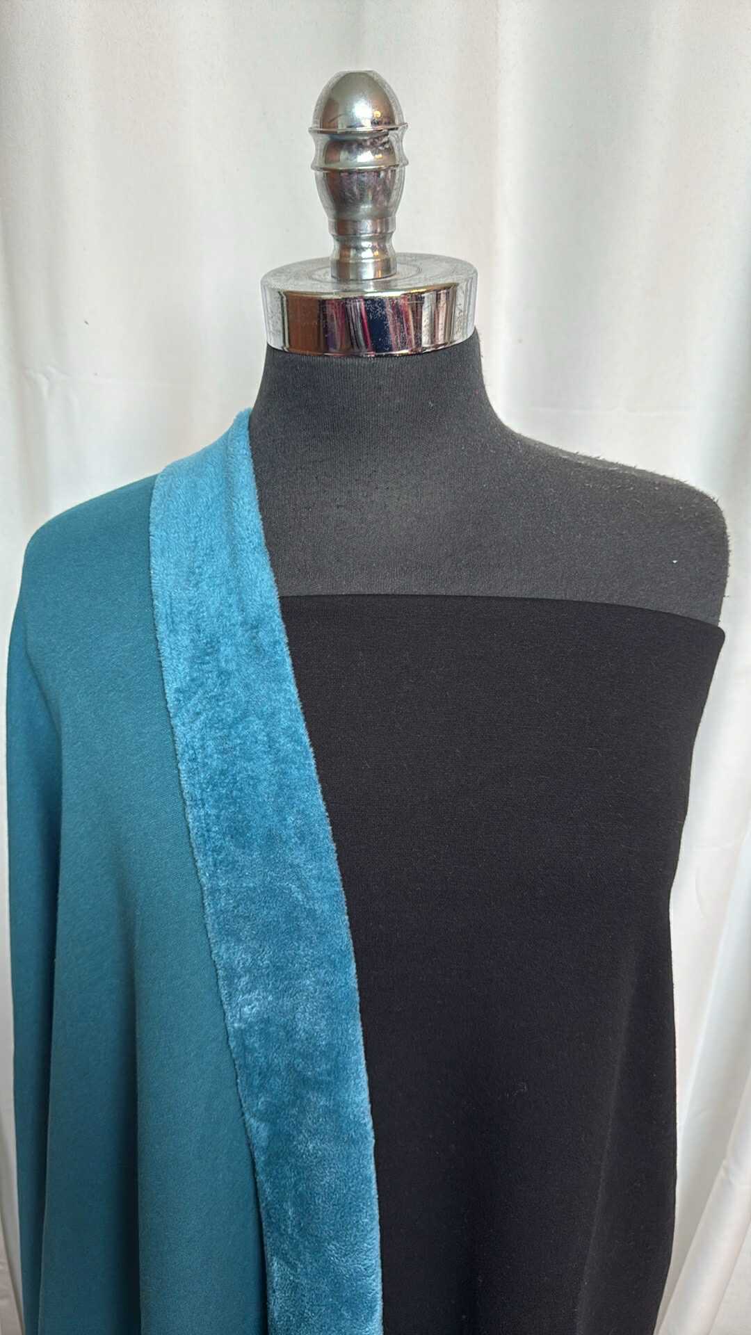BLACK/TEAL SUPERPLUSH BUNDLE : 1YD Black SuperPlush & 1+YD Teal SuperPlush : A28520