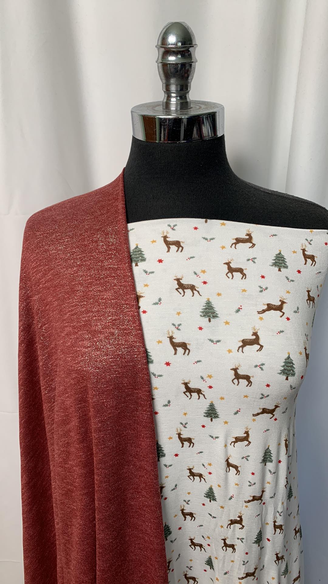 FOIL/DEER BUNDLE : 3YD Reindeer Bamboo & 2YD Foil Hacci SK : A1982