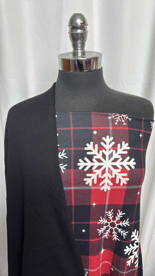 BLACK/SNOWFLAKE-PLAID BUNDLE : 1YD Snowflake/Plaid Oakley SK & 1YD Black Sweatshirt Fleece (72" Wide) : A28212