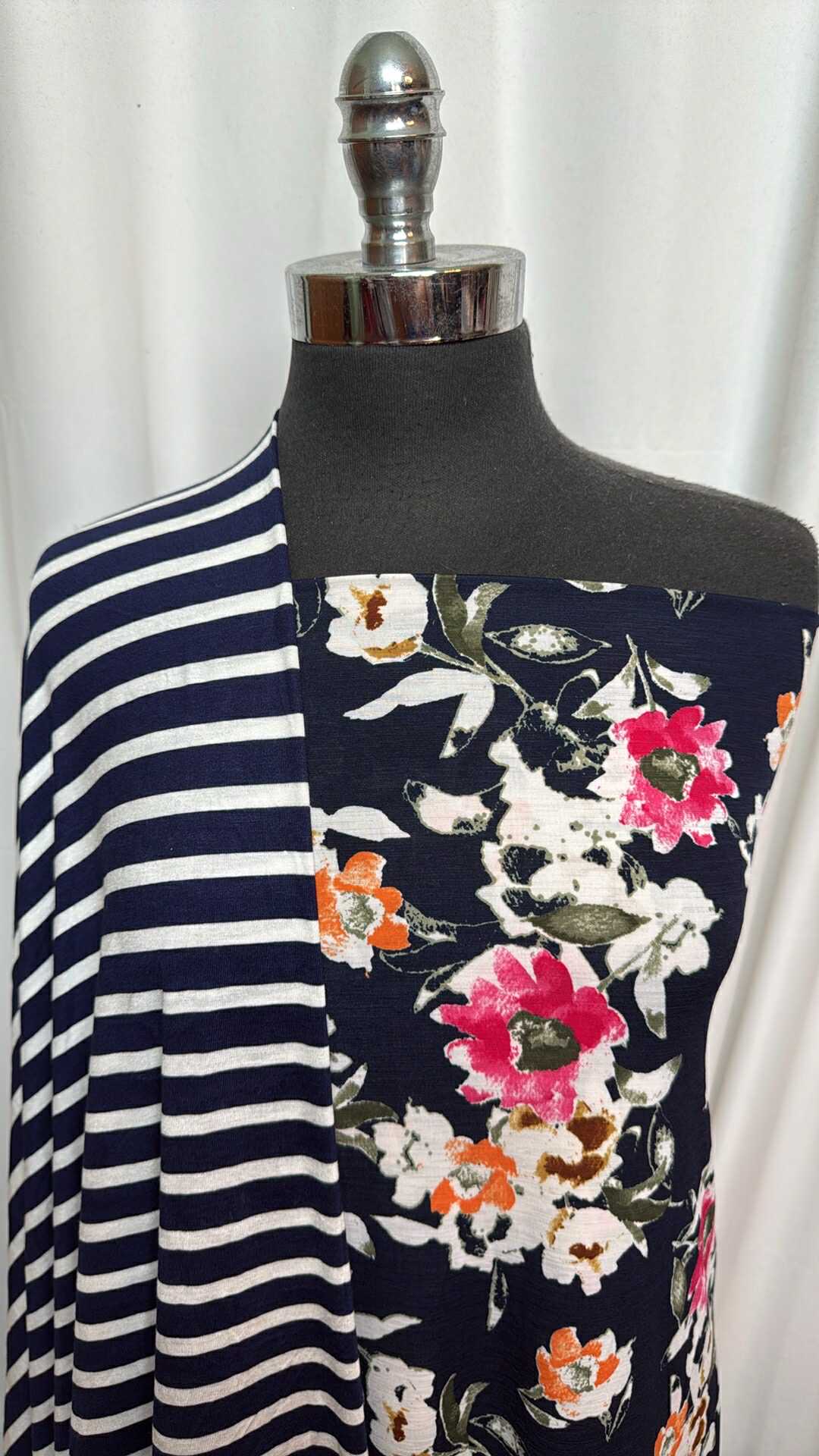 NAVY STRIPE/FLORAL BUNDLE : 2YD Navy Floral Bulgari & 2YD Navy Stripe Bamboo : A28146