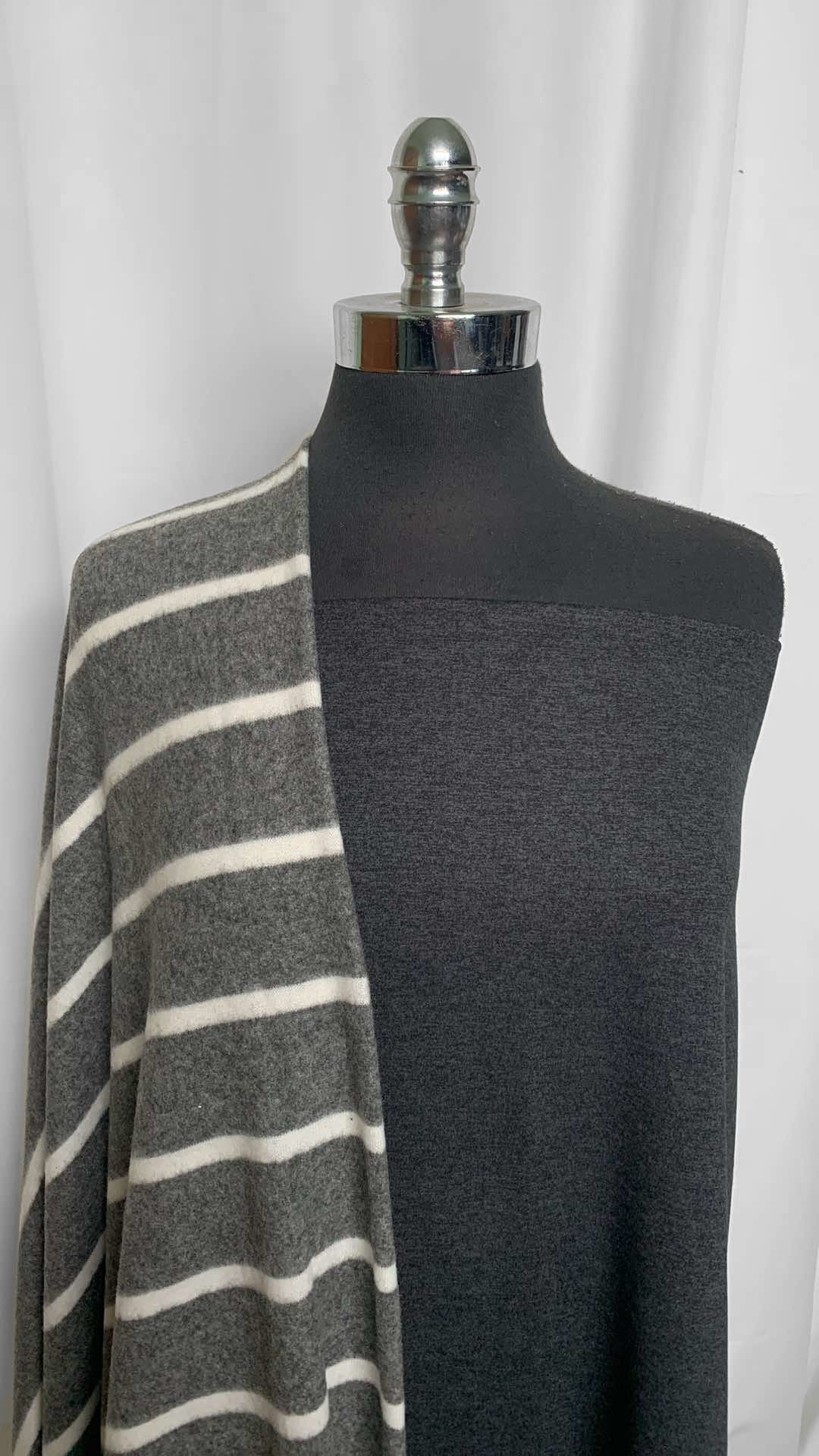 CHARCOAL/GREY STRIPE BUNDLE : 2YD Stripe Brushed Hacci SK & 2YD Charcoal 2-Tone Peached PF : A25910
