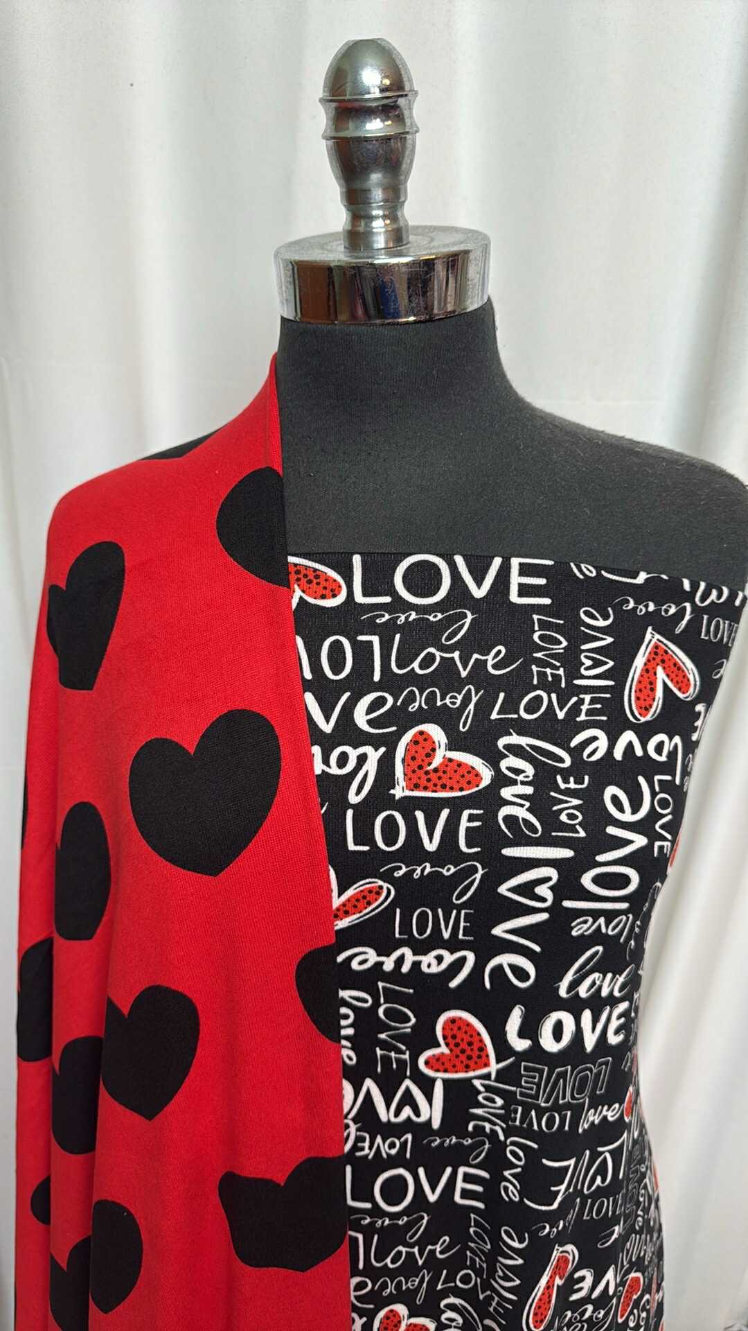 BLACK/RED HEART/LOVE BUNDLE : 2YD Red/Black Hearts Oakley SK & 2YD Black/Red Love Oakley SK : A28098