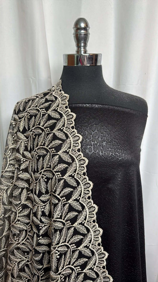 METALLIC MESH/EMBOSSED FOIL BUNDLE : 2YD Black Animal Embossed ITY w/Foil & 2YD Double-Border Metallic Embroidered Mesh : A29516