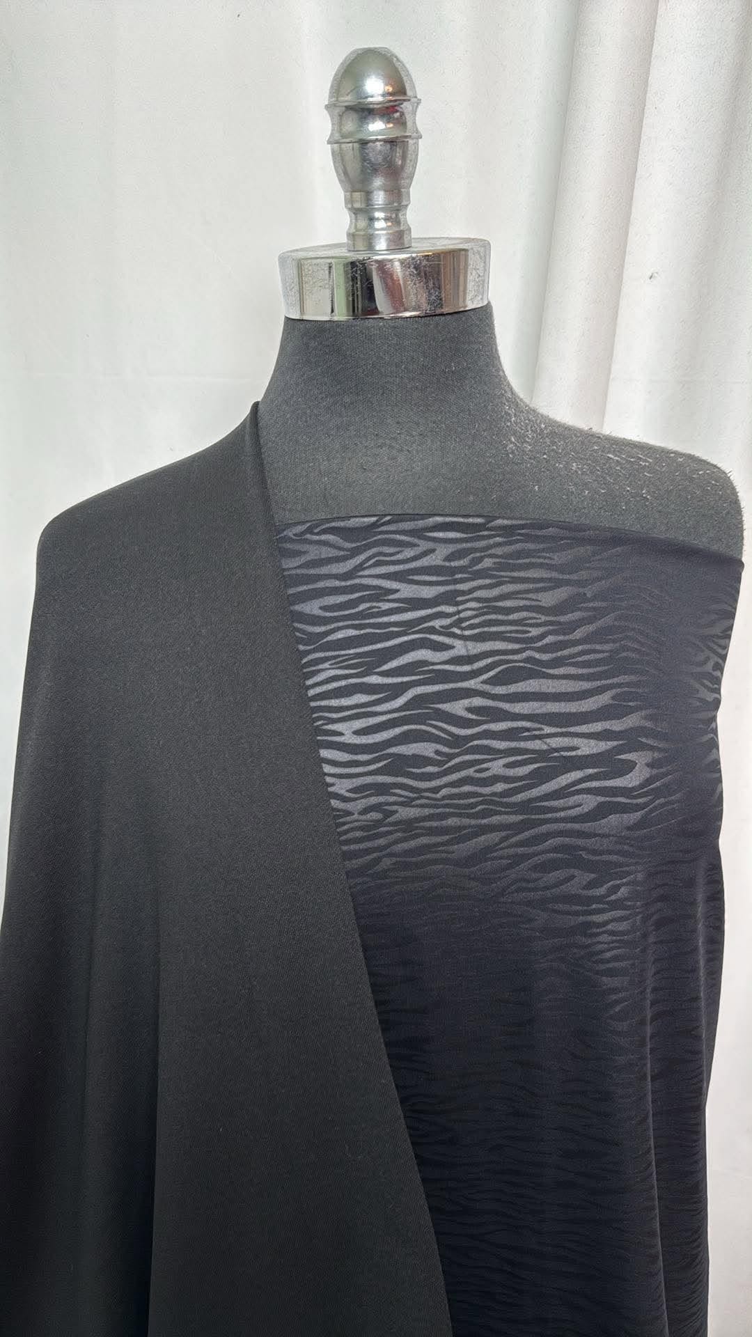 BLACK/ZEBRA BUNDLE : 2YD Black C/P/S FT & 2YD Black Zebra Foil PF : A31071