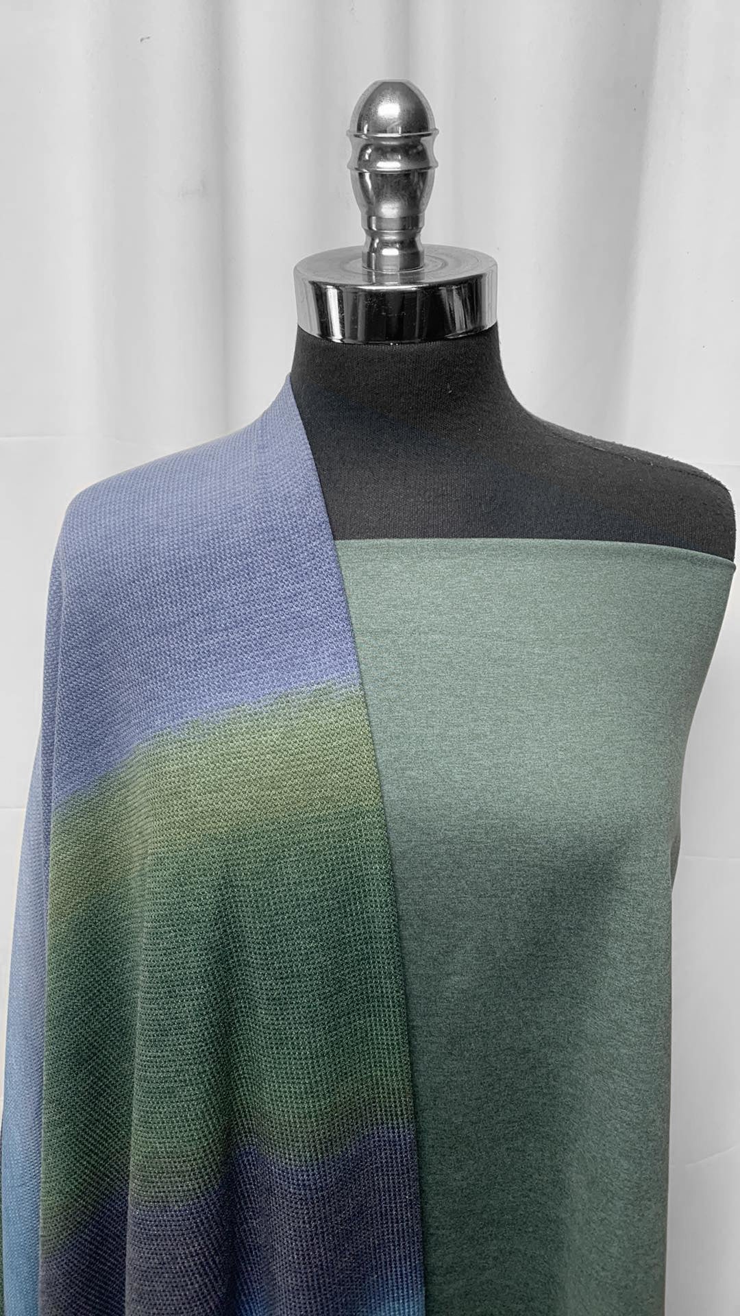 GREEN/OMBRE BUNDLE : 1.5YD Green/Silver Peached PF & 3YD Ombre Thermal : A25209