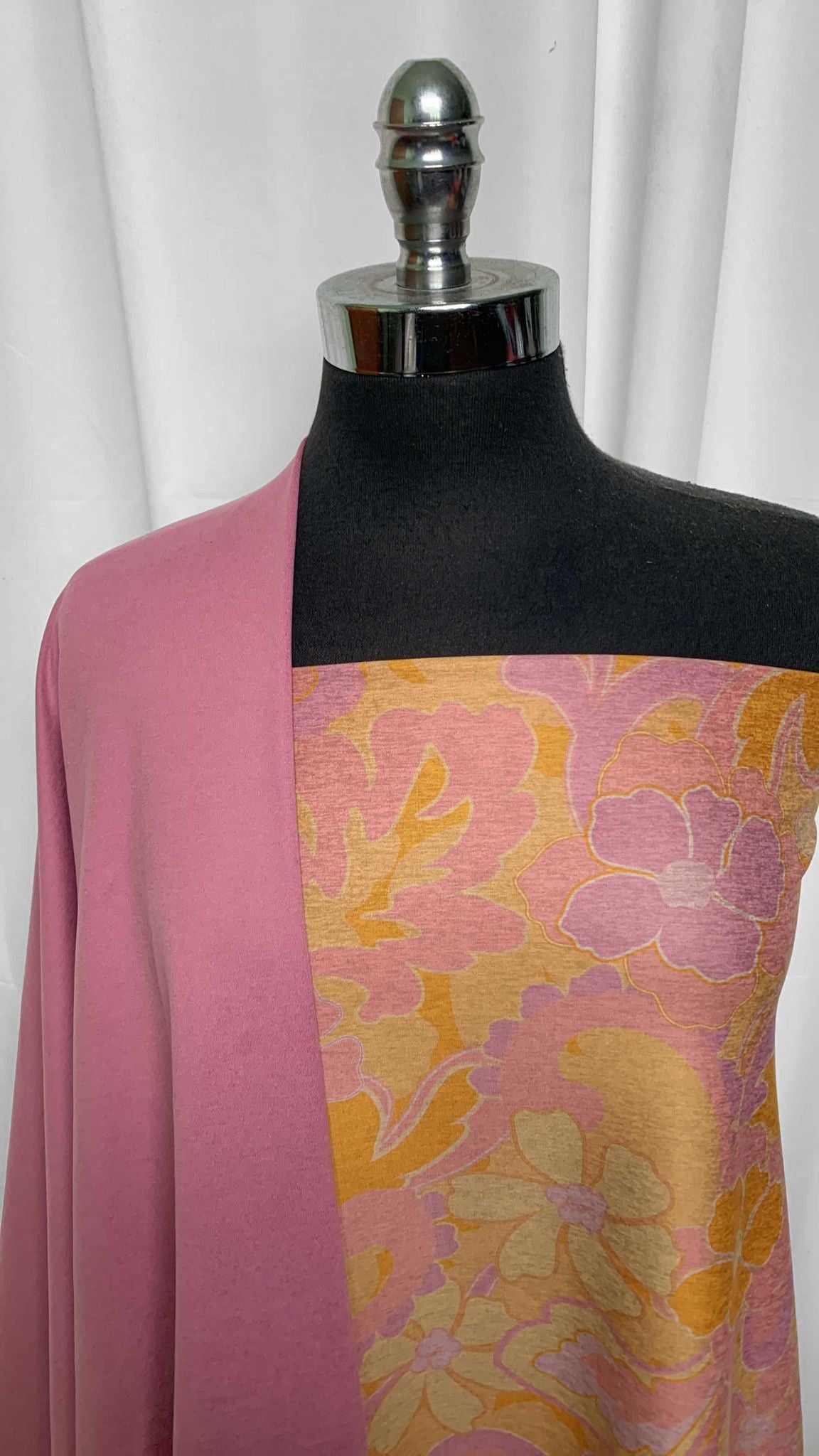 PINK/GOLD RETRO FLORAL BUNDLE : 1+YD Pink/Gold Retro Floral Peached PF & 1.5YD Clover Peached PF : A25585