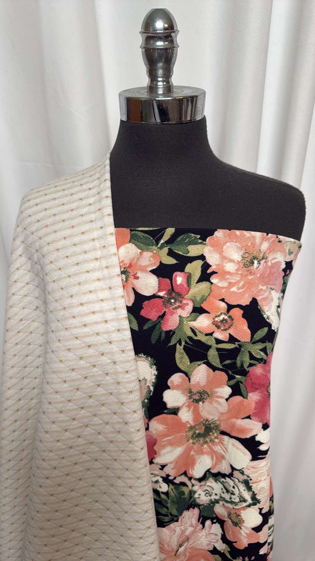 IVORY QUILTED/FLORAL BUNDLE : 2YD Floral Liverpool & 1+YD Ivory Lurex Quilted : A26288