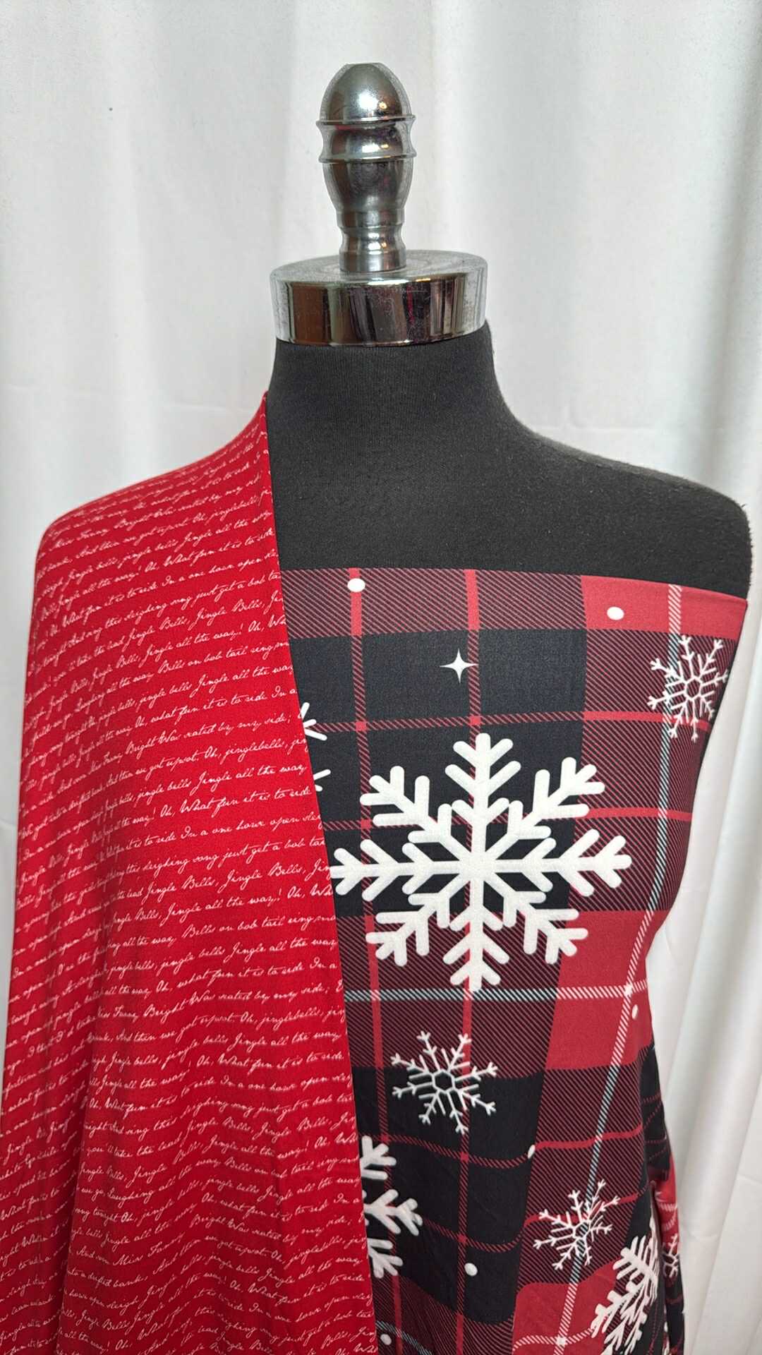 JINGLE BELLS/SNOWFLAKE PLAID BUNDLE : 1.5YD Snowflake Plaid DBP & 2YD Jingle Bells DBP : A28152