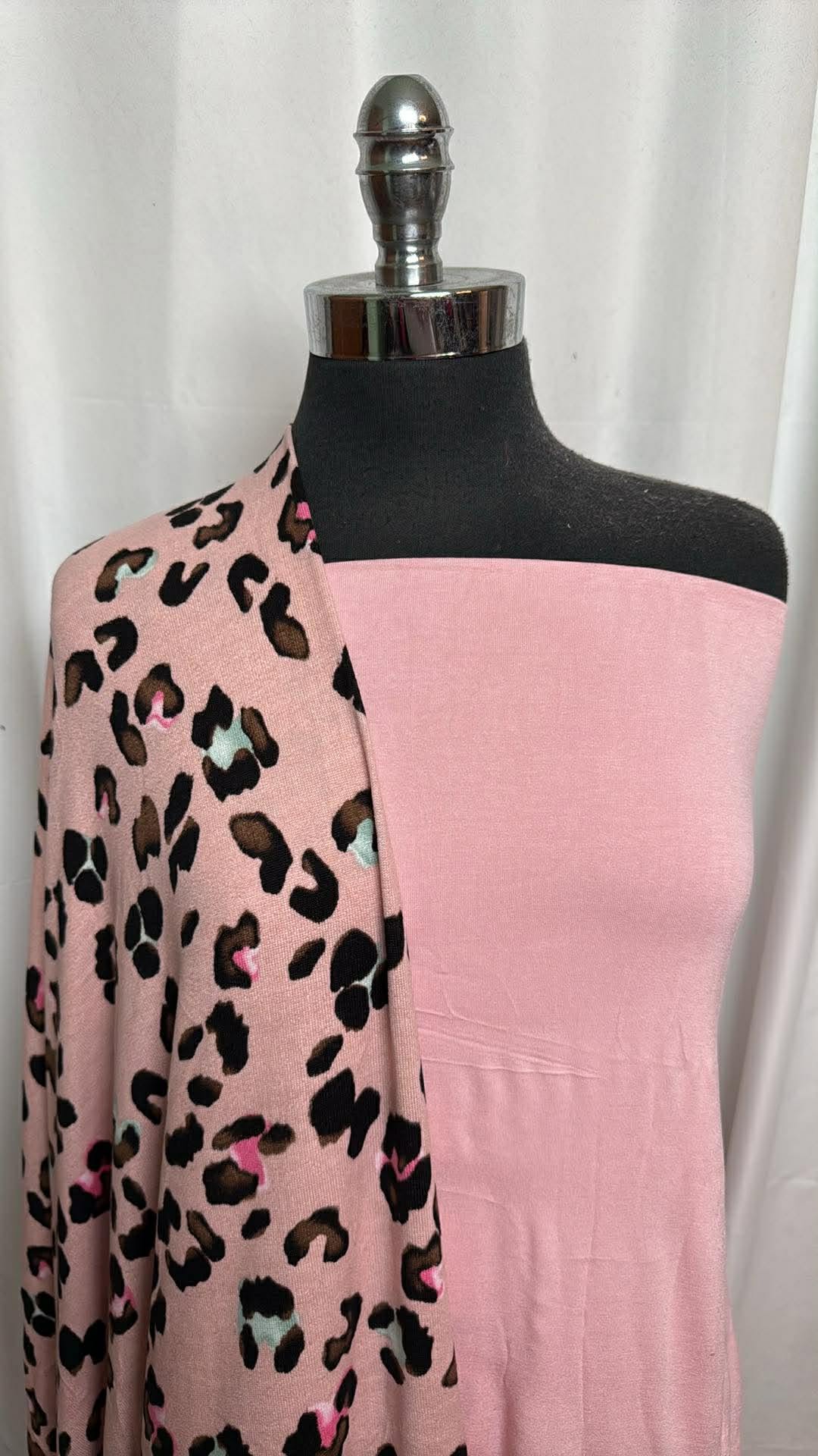 PINK/LEOPARD BUNDLE : 2YD Leopard Oakley SK & 2YD Pink R/S : A30117