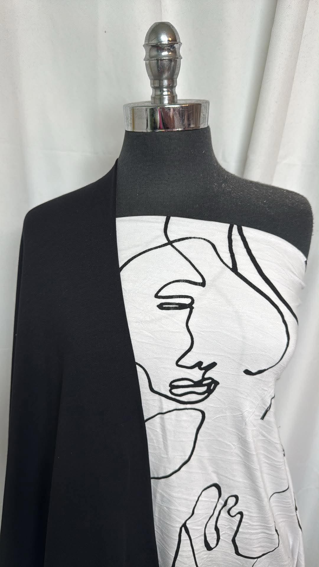 BLACK/IVORY FACES BUNDLE : 1YD Ivory Faces Bamboo C/S & 2YD Black C/S : A30627