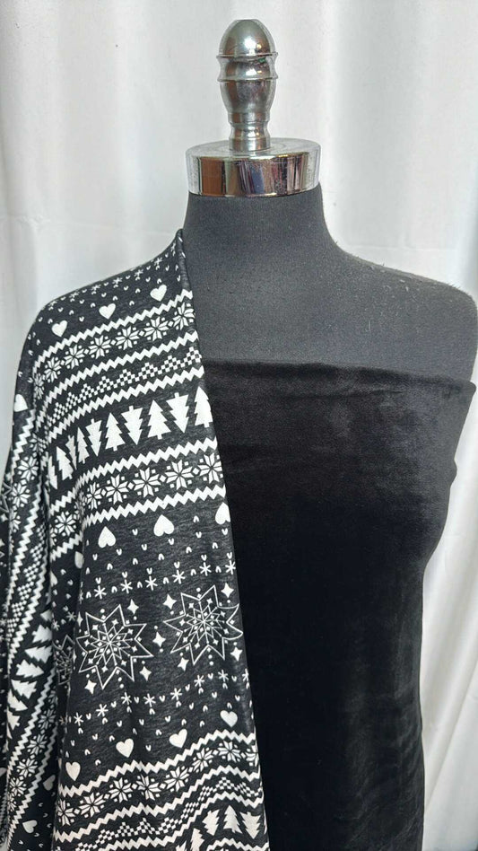 BLACK/SNOWFLAKE PLUSH BUNDLE : 2YD Black Velvet Plush & 2YD Snowflake SuperPlush : A28285