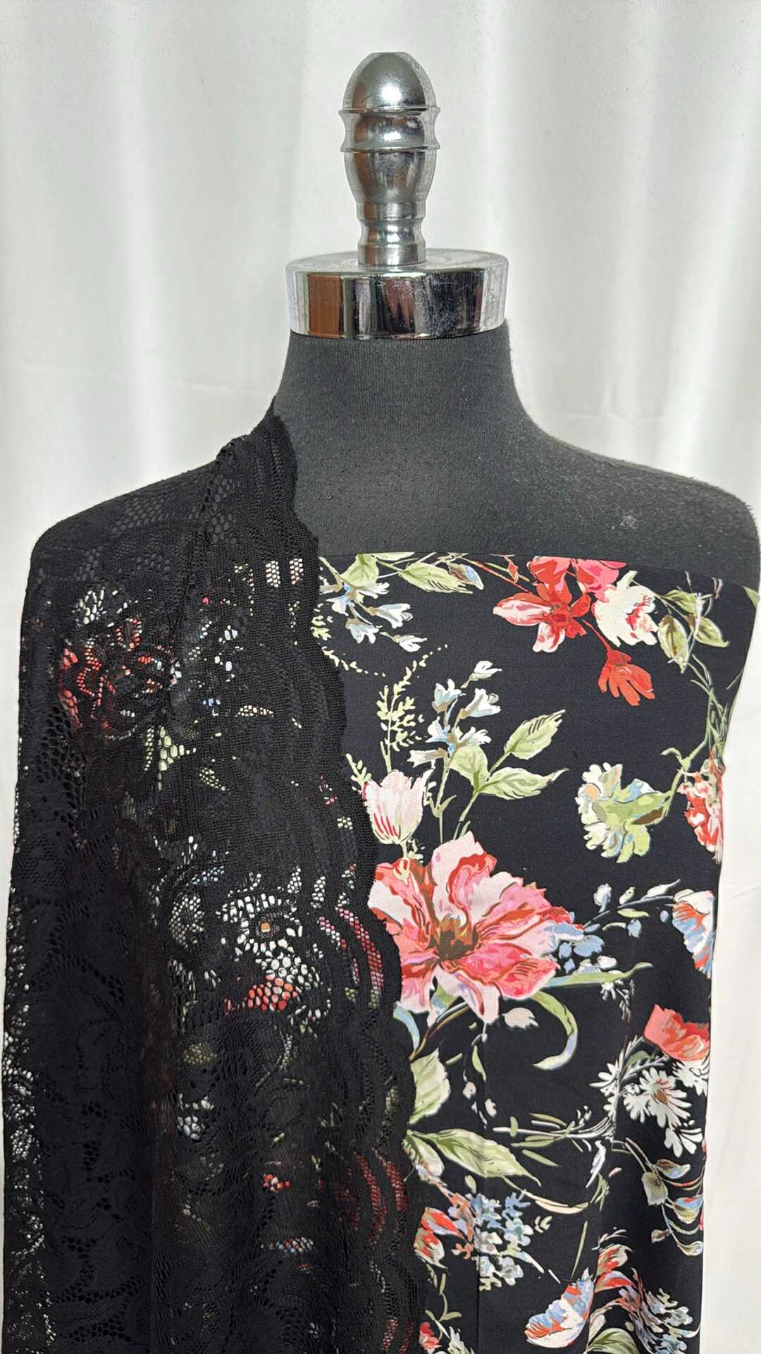 BLACK FLORAL/LACE BUNDLE : 28" Cut of Black Floral N/S & 1YD Black Stretch Lace : A29212